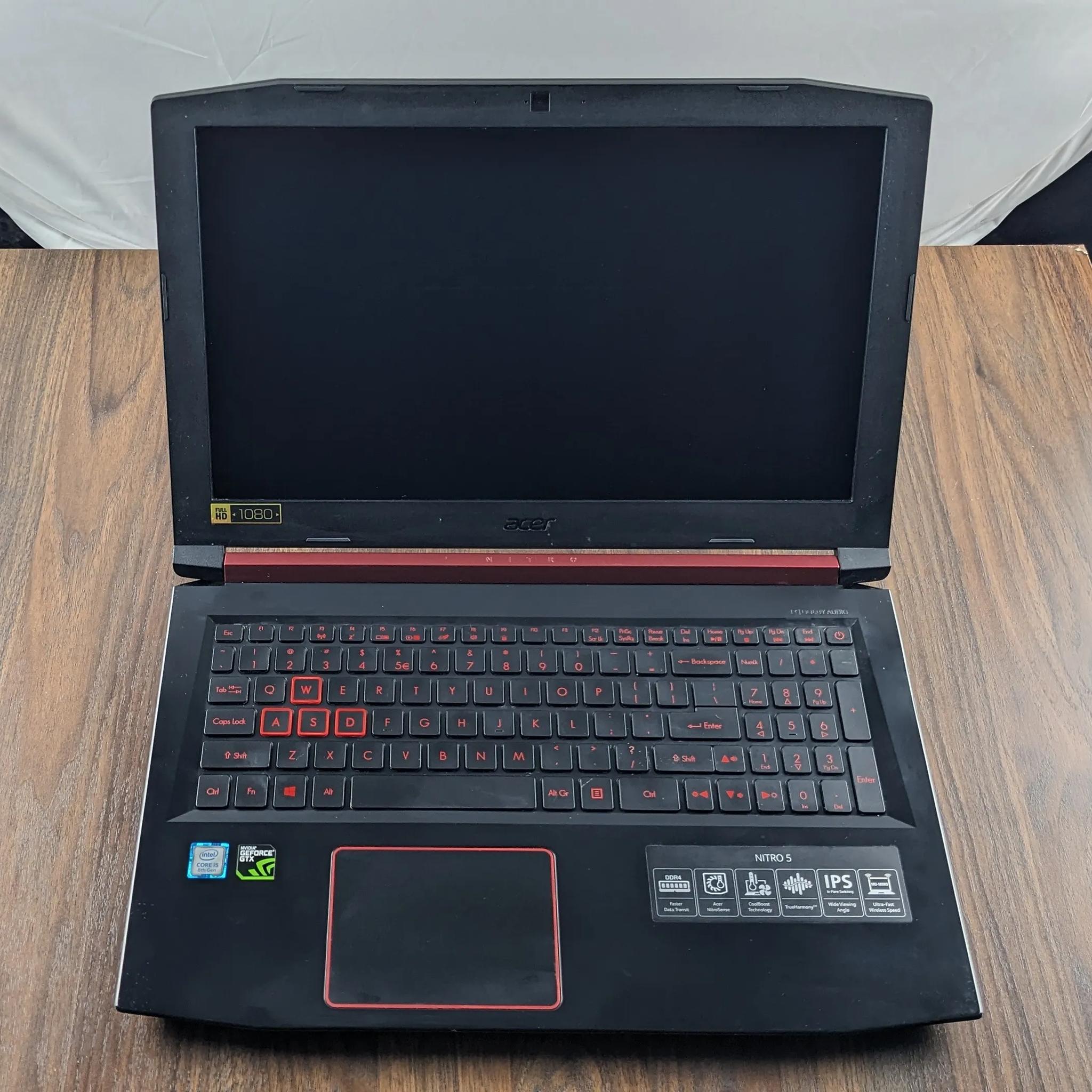 Acer Nitro 5 Refurbished, GTX 1050m, i5-8300H, 12GB DDR4, 256NVMe, 1TB HDD