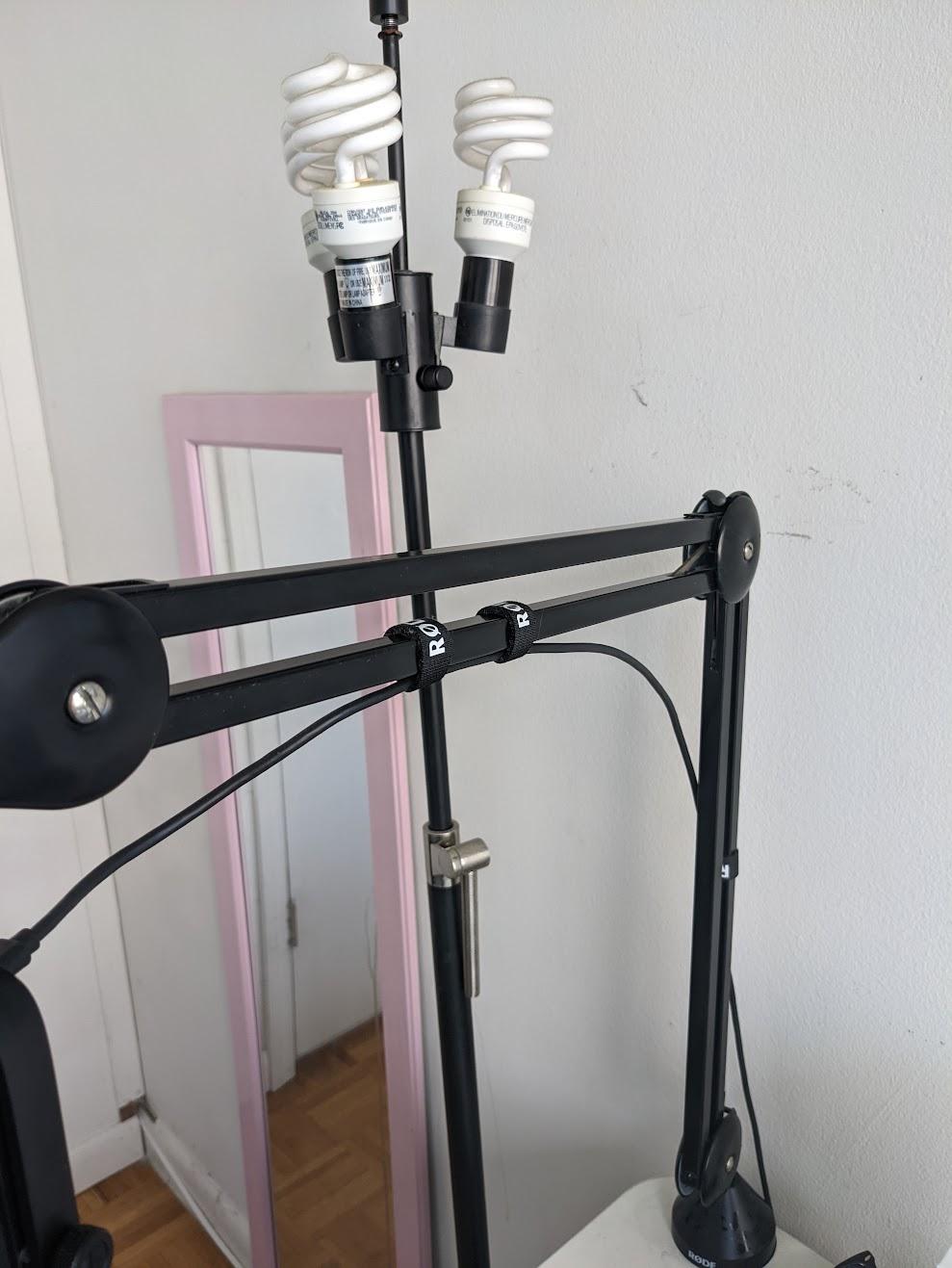 Elgato Wave 3 Microphone + Rode PSA1 Swing Arm