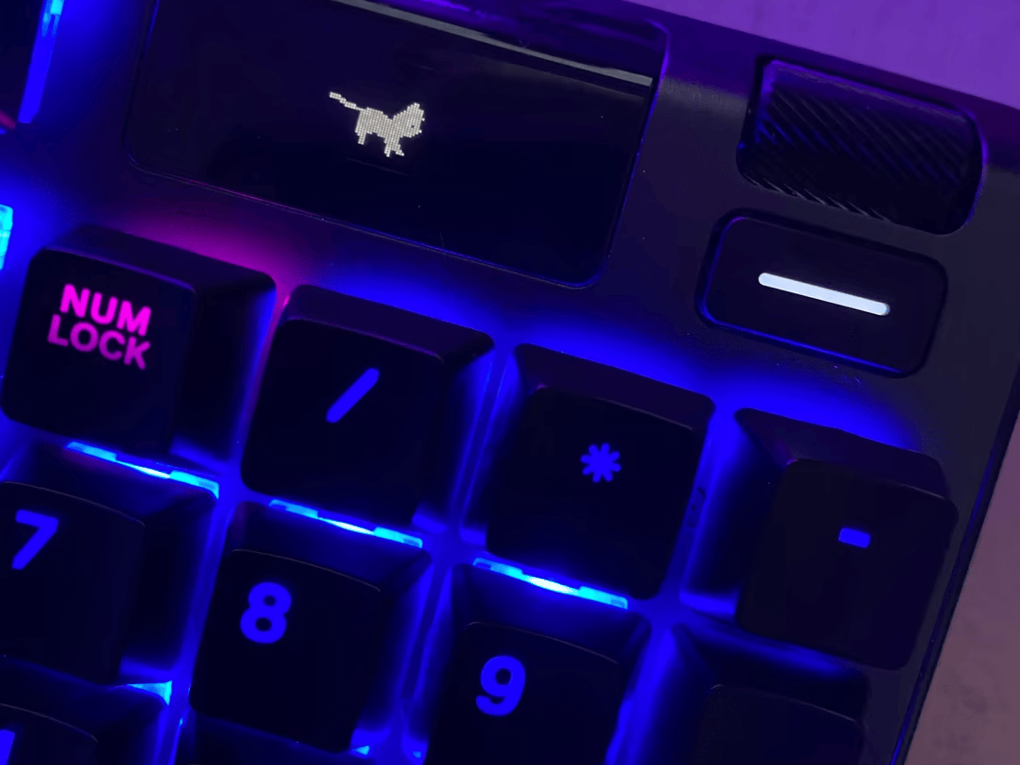 SteelSeries Apex 5 Gaming Mechanical Keyboard