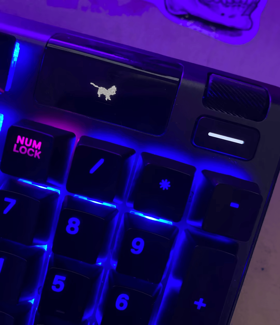 SteelSeries Apex 5 Gaming Mechanical Keyboard