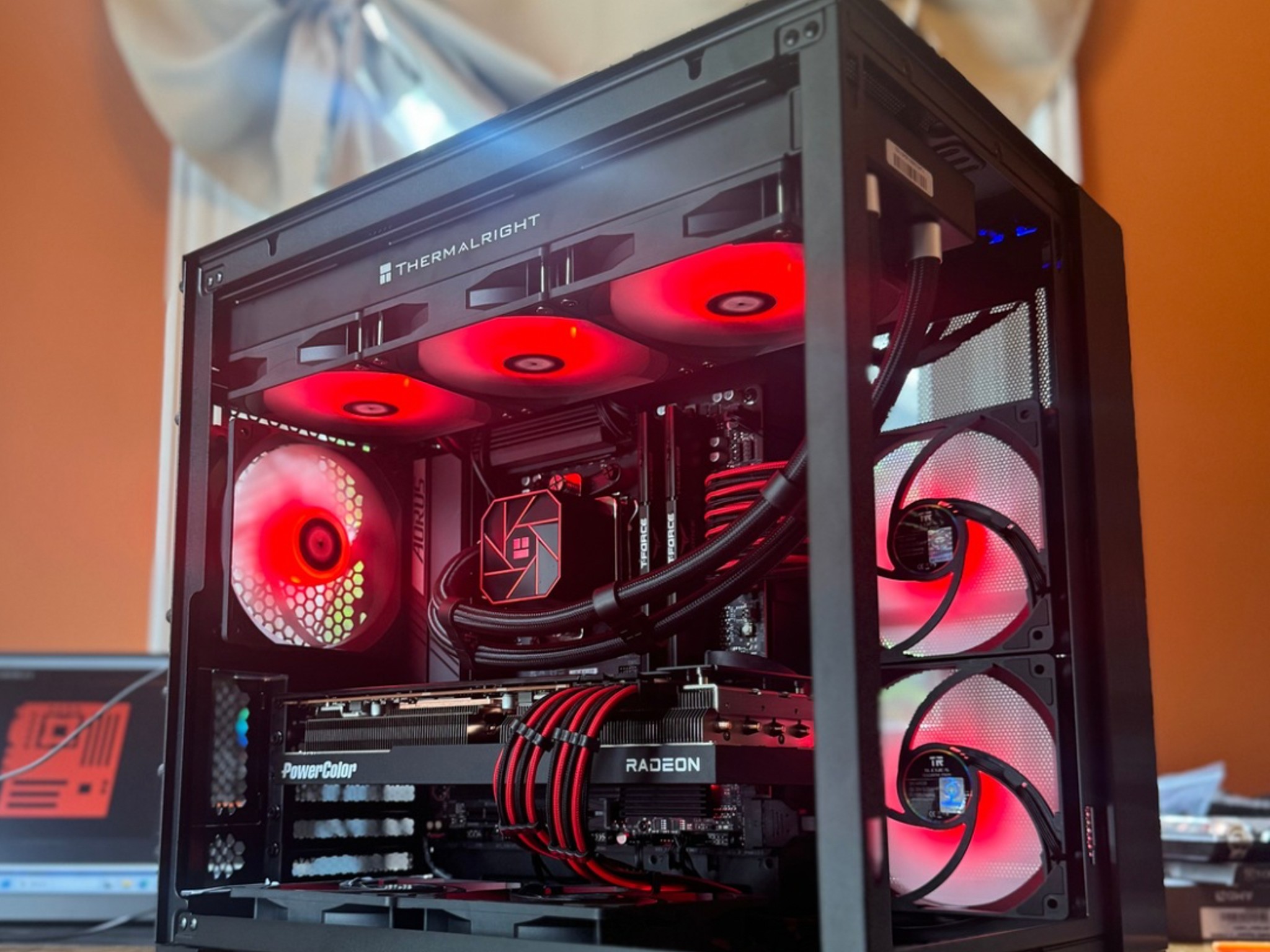 ▪️Black Box Mini▪️1440p Gaming PC - RX 7700XT | Ryzen 5 7600X | 32GB DDR5 | 1TB SSD