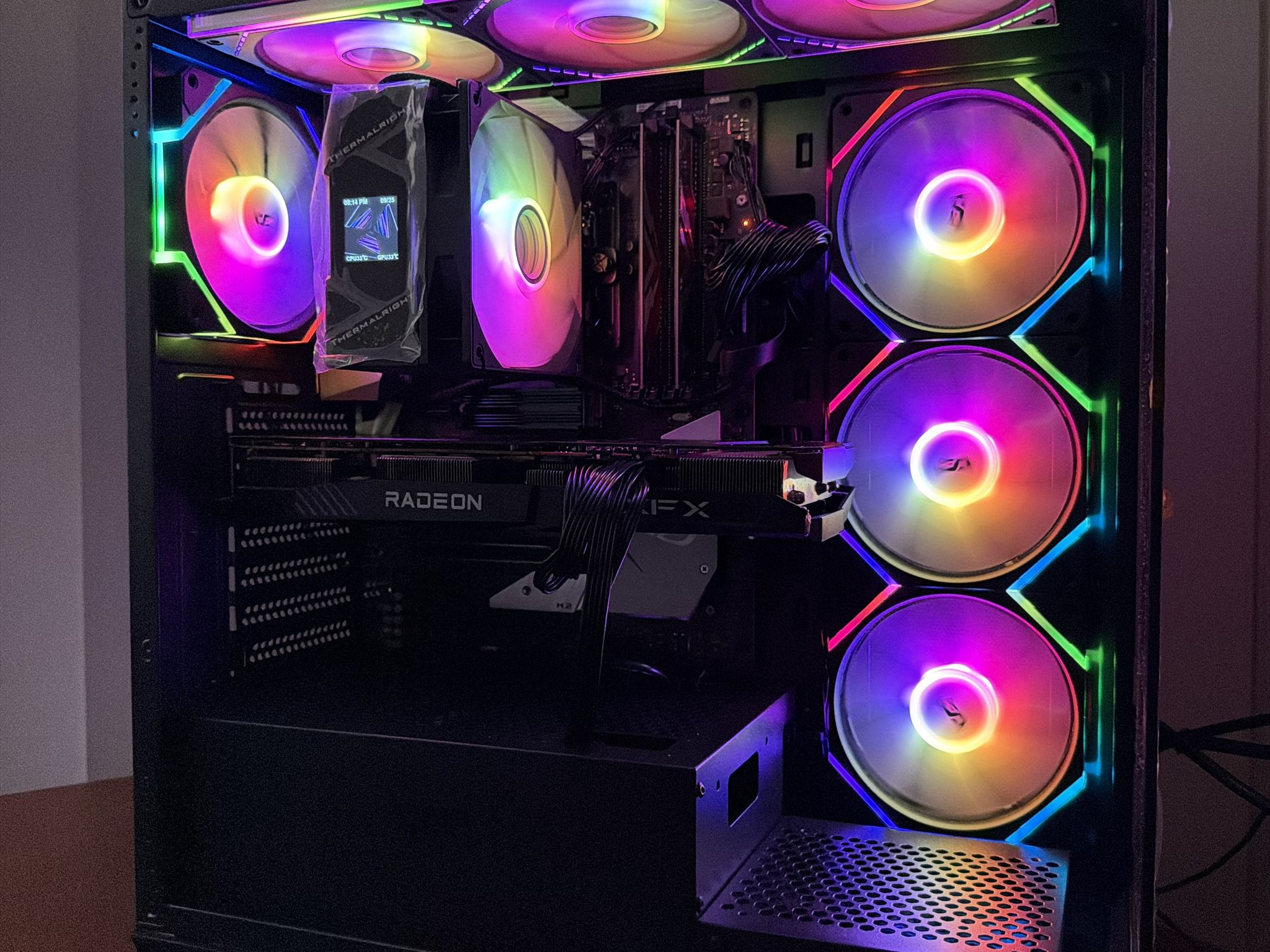 "Console Switcher" i7-9700KF, RX 6700 10GB, 16GB DDR4, ~1TB total storage