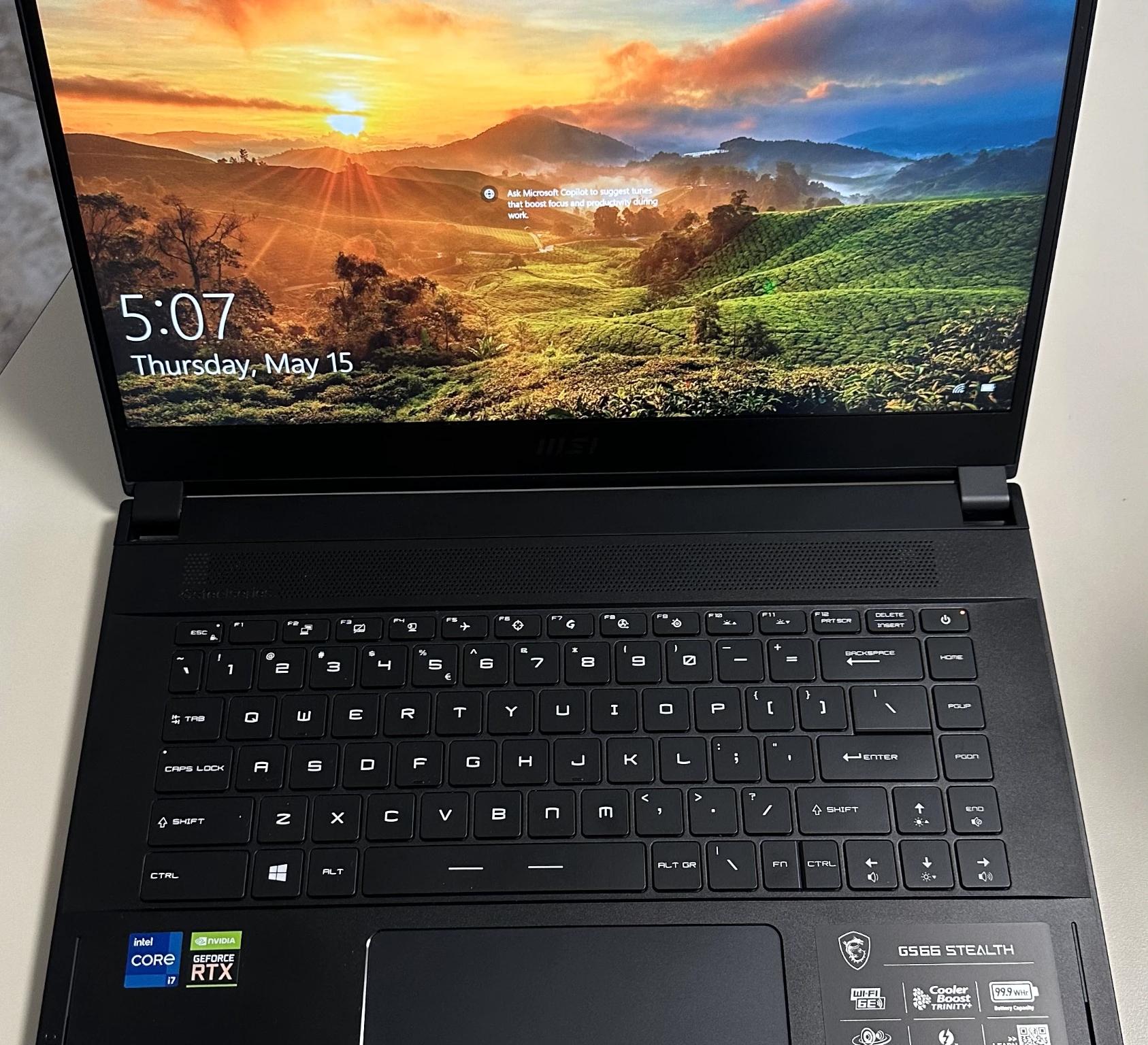 MSI GS66 Stealth 11UH-235