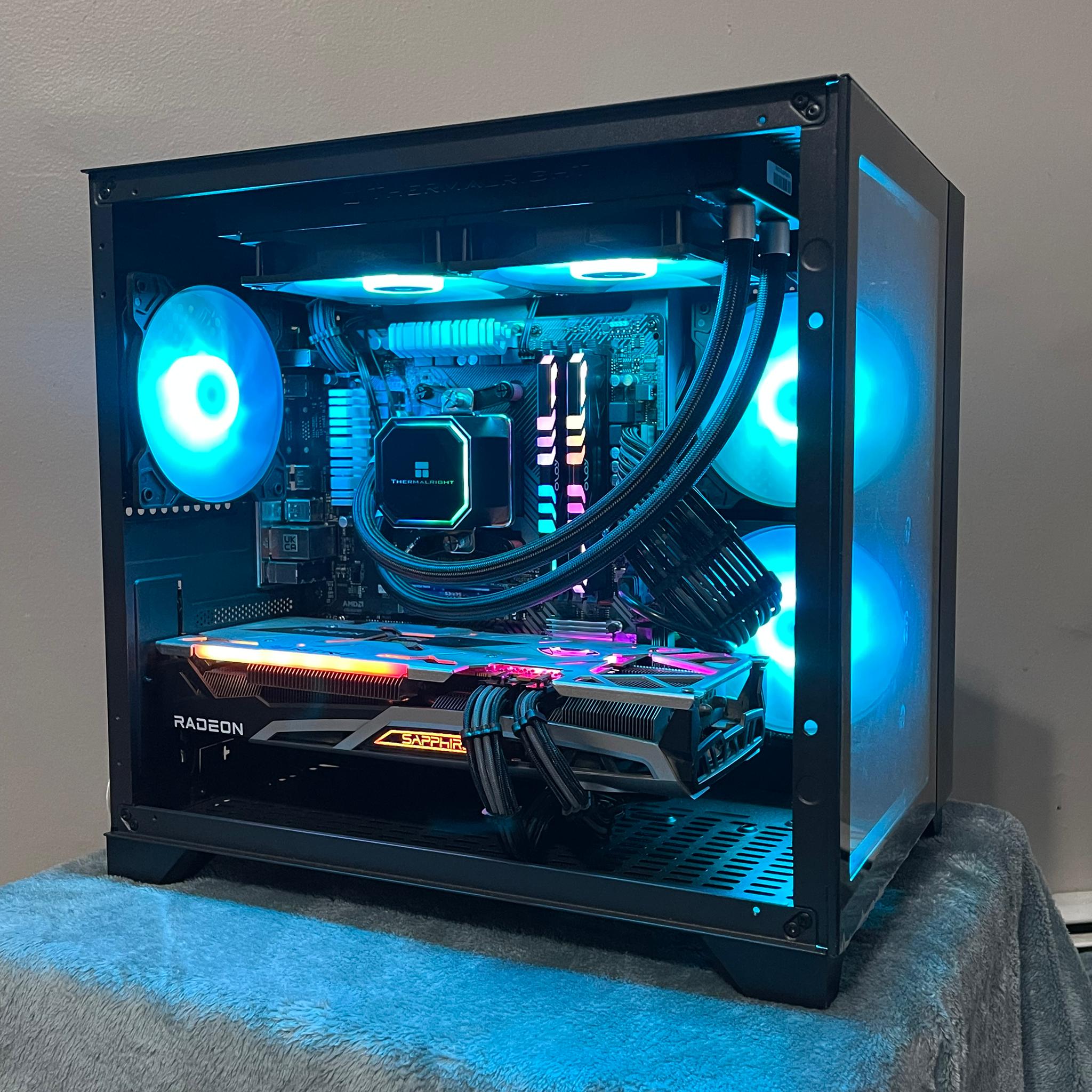 Dark Knight| Ryzen 5 5600X/RX 6700XT