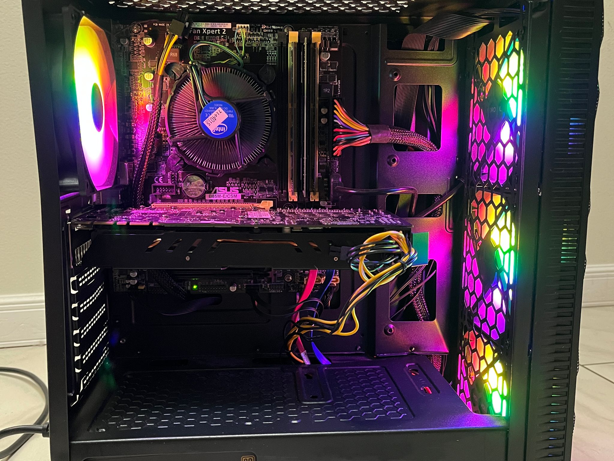 Budget Gaming PC-Intel i7-4790,NVIDIA GTX 770, 16GB RAM, 620GB Storage, w/ Wi-Fi & BT*Defective Case