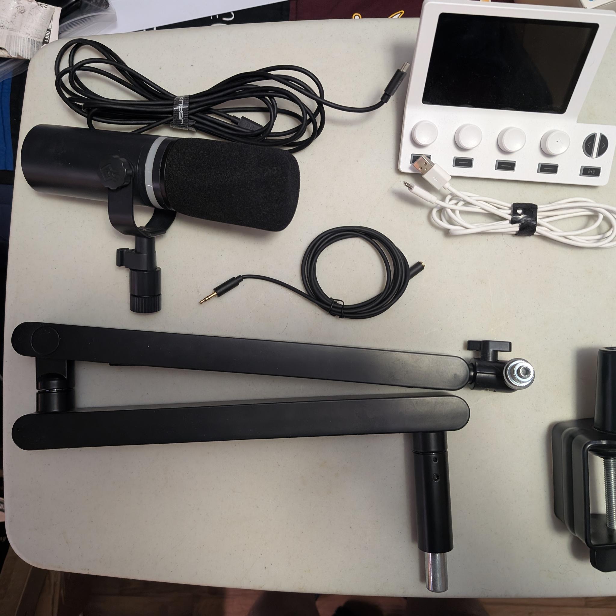 BEACN Mic, Mix Create, Mic Stand (Used bundle)