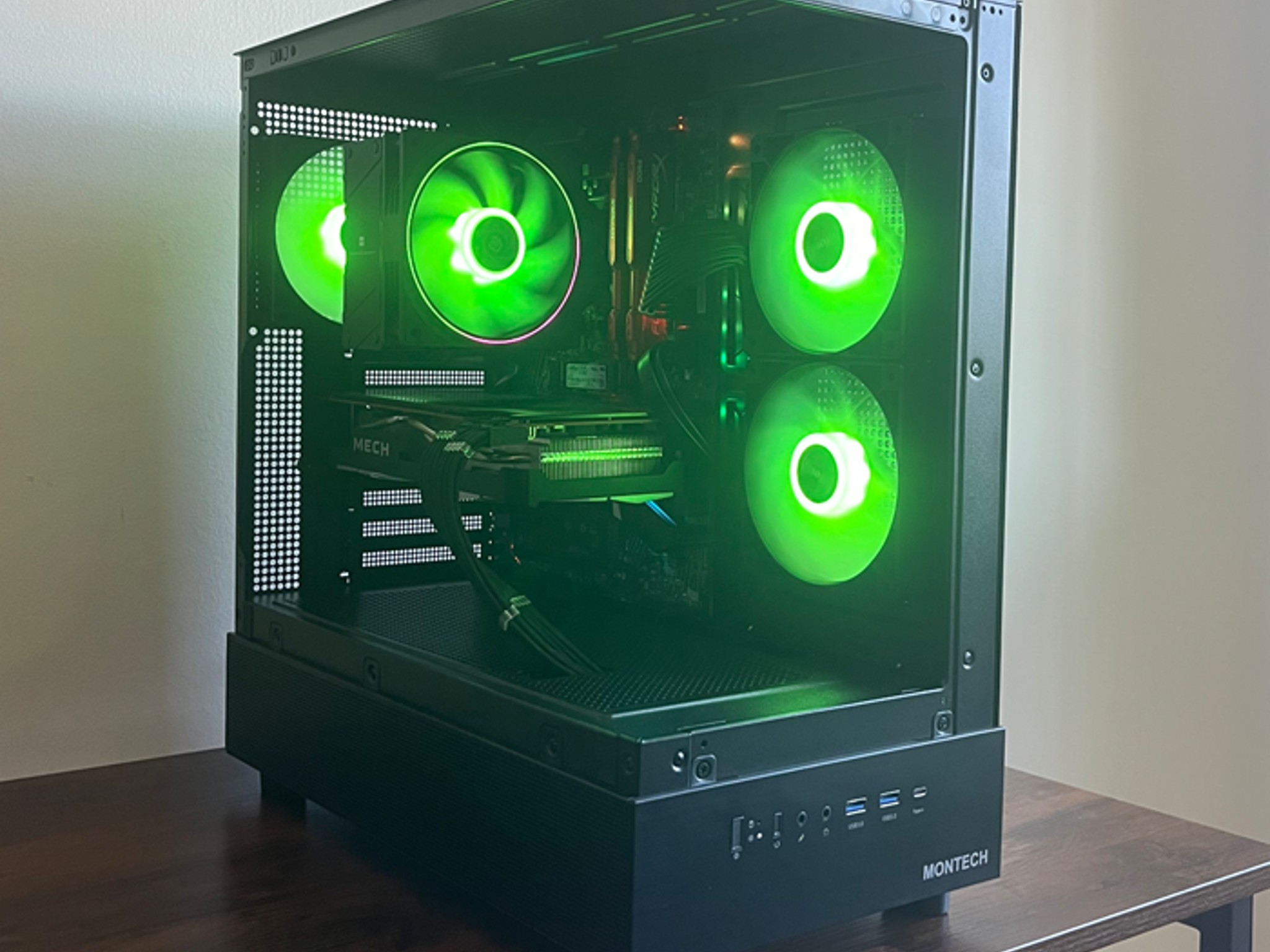 Obsidian Core - 6700XT - I7 8700k - 32GB - 512GB SSD