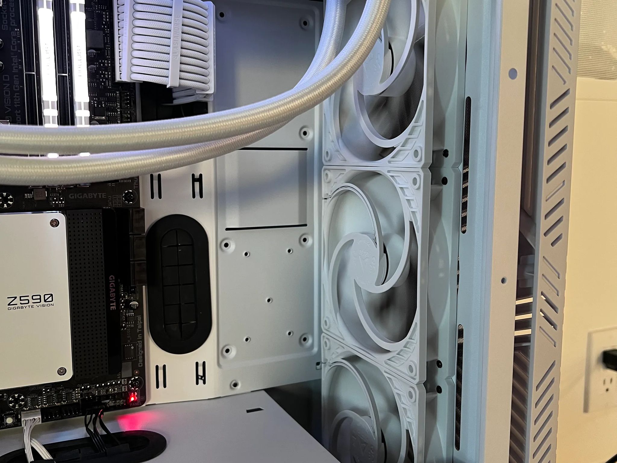🤍 Minimal White PC Build | Intel i7-10700K 🤍