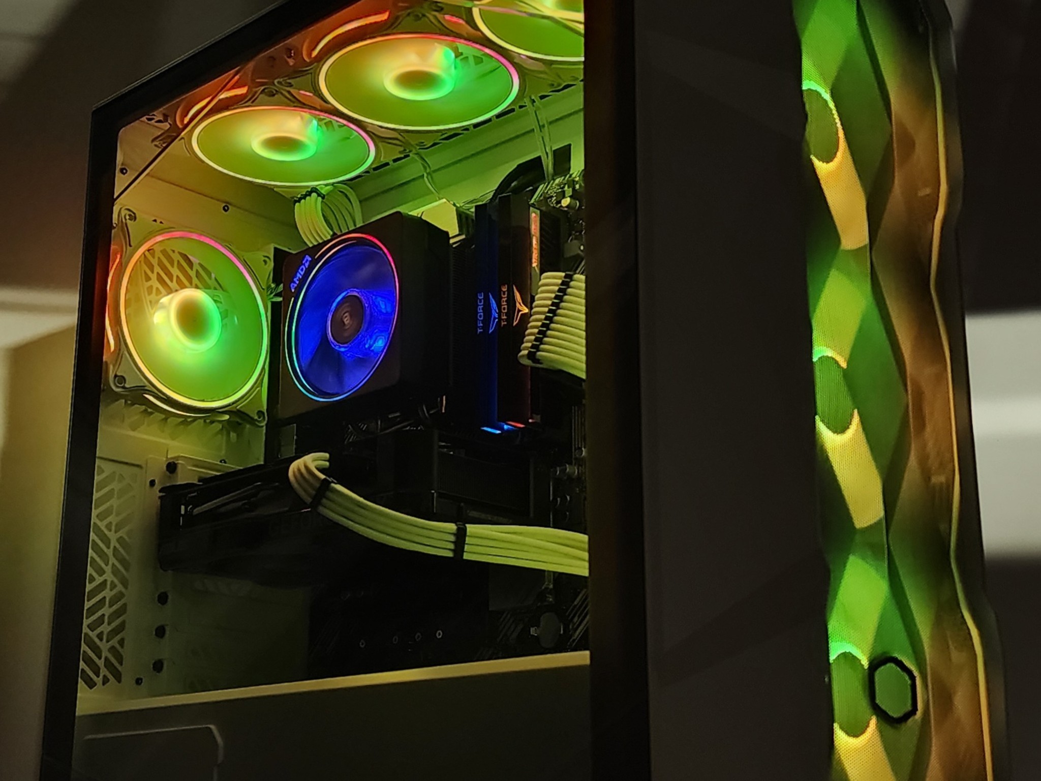 Gaming PC Ryzen 7 5700X 16GB RAM 500GB SSD RTX 4060 8GB Windows 11 Computer