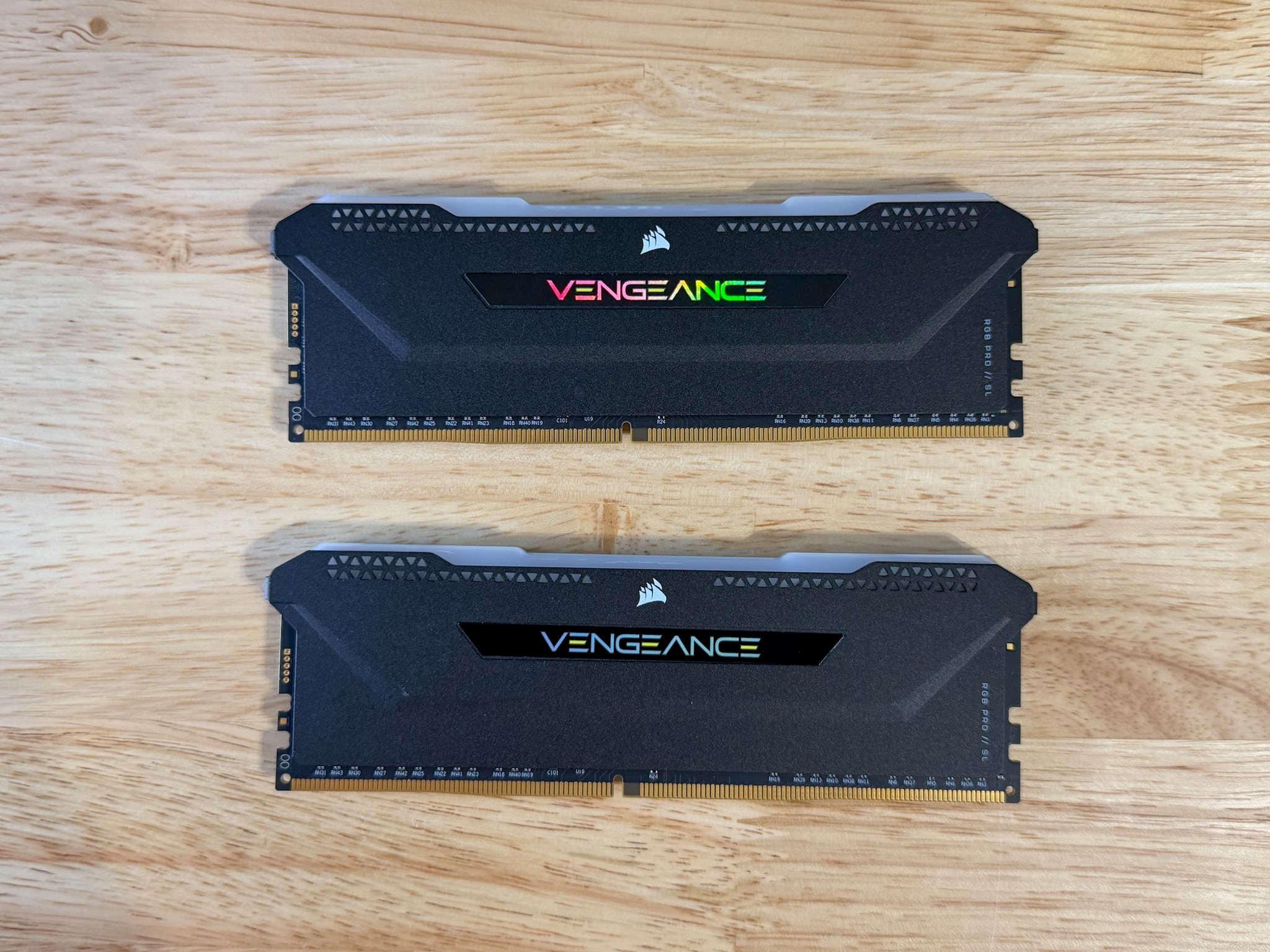 Corsair Vengeance RGB Pro SL 32 GB (2 x 16 GB) DDR4-3600 CL18