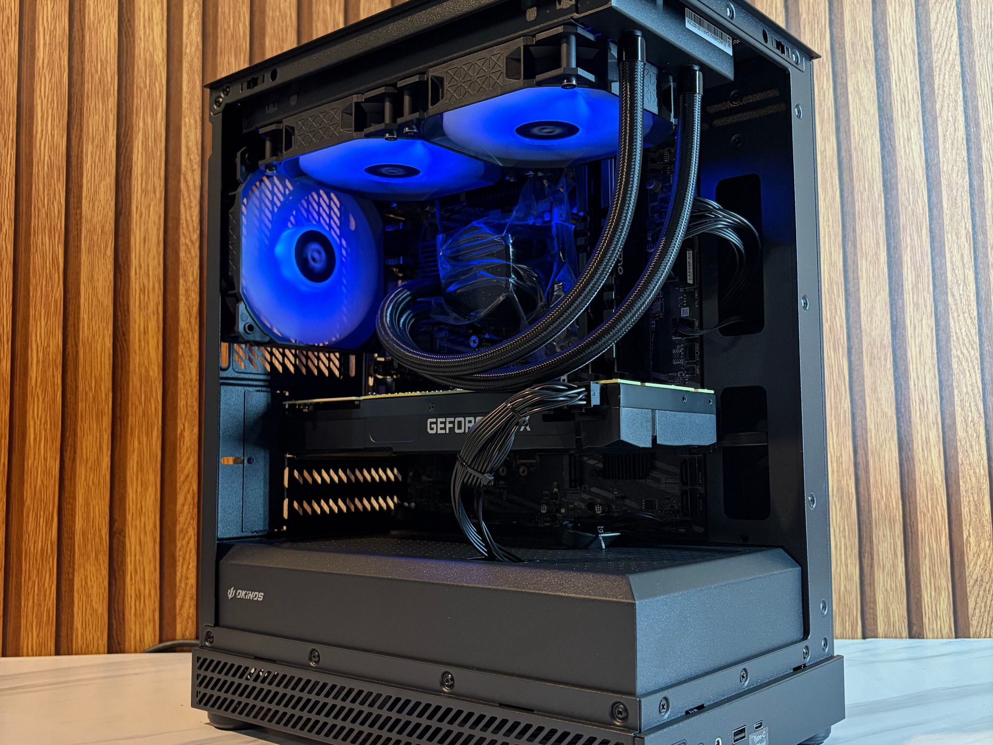 RTX 2080 | I7 10700 | 500GB SSD| 16GB DDR4 | 650W | 240MM