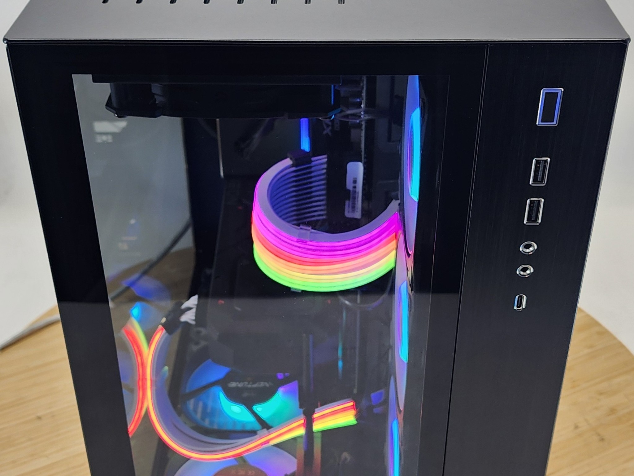 Gaming PC Ryzen 7 7700X 32GB RAM 2TB SSD RX 7900 XT 20GB Windows 11 Computer