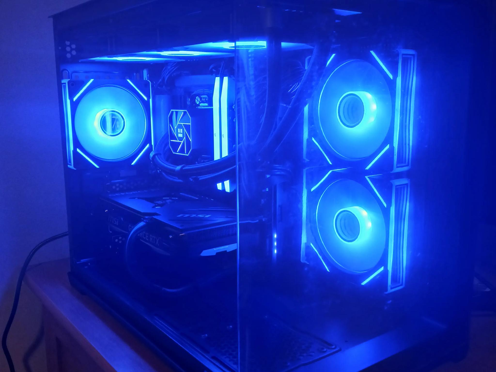 RTX 4070 12GB | Intel i5 12600K | 32GB DDR5 RAM