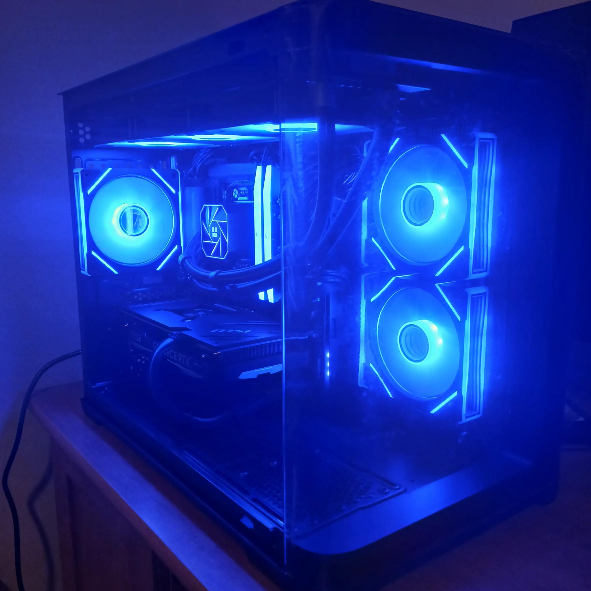 RTX 4070 12GB | Intel i5 12600K | 32GB DDR5 RAM
