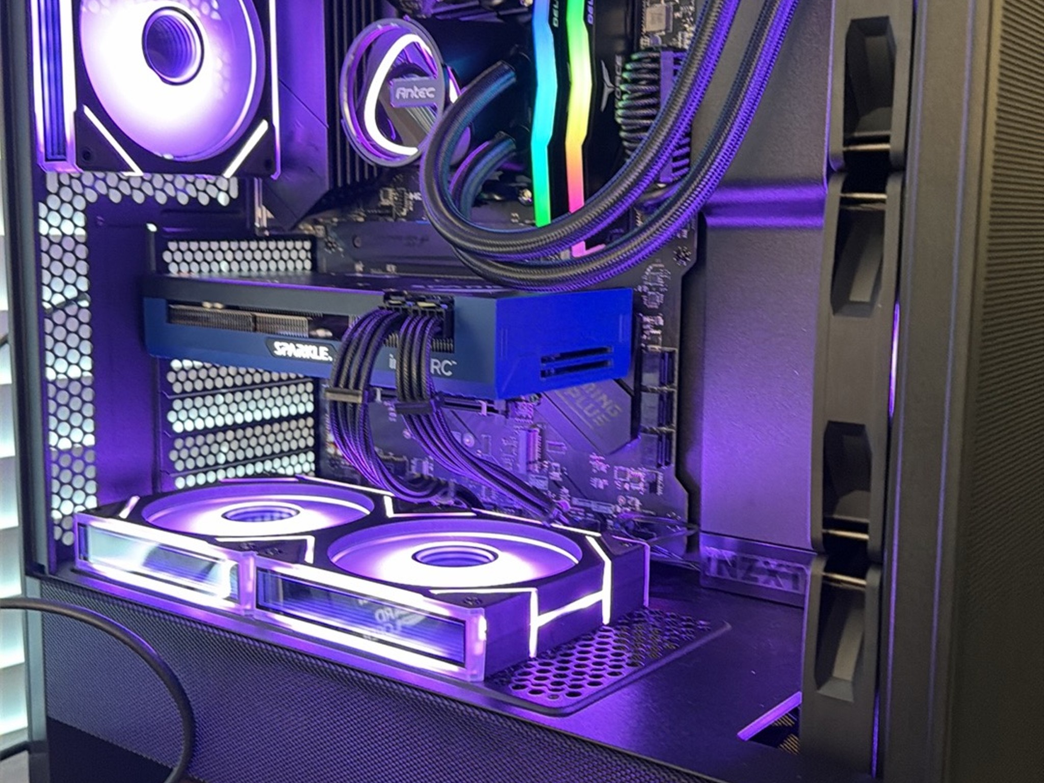 🔥 Gaming PC – Arc A750 SPARKLE ROC OC | Ryzen 5 5500 | WiFi | Windows 11 Pro | NZXT H5 Flow 🔥