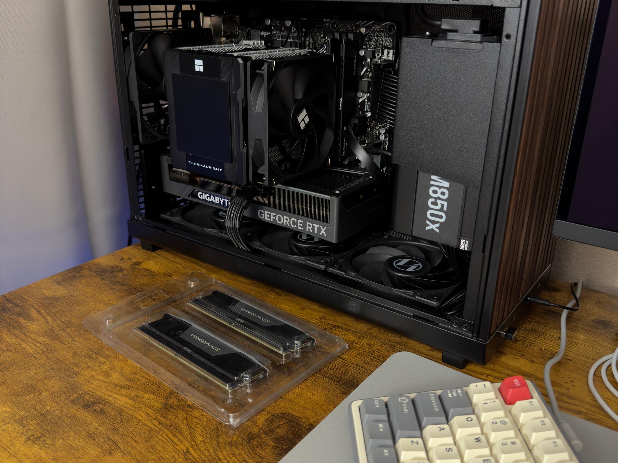 32GB DDR5 RAM