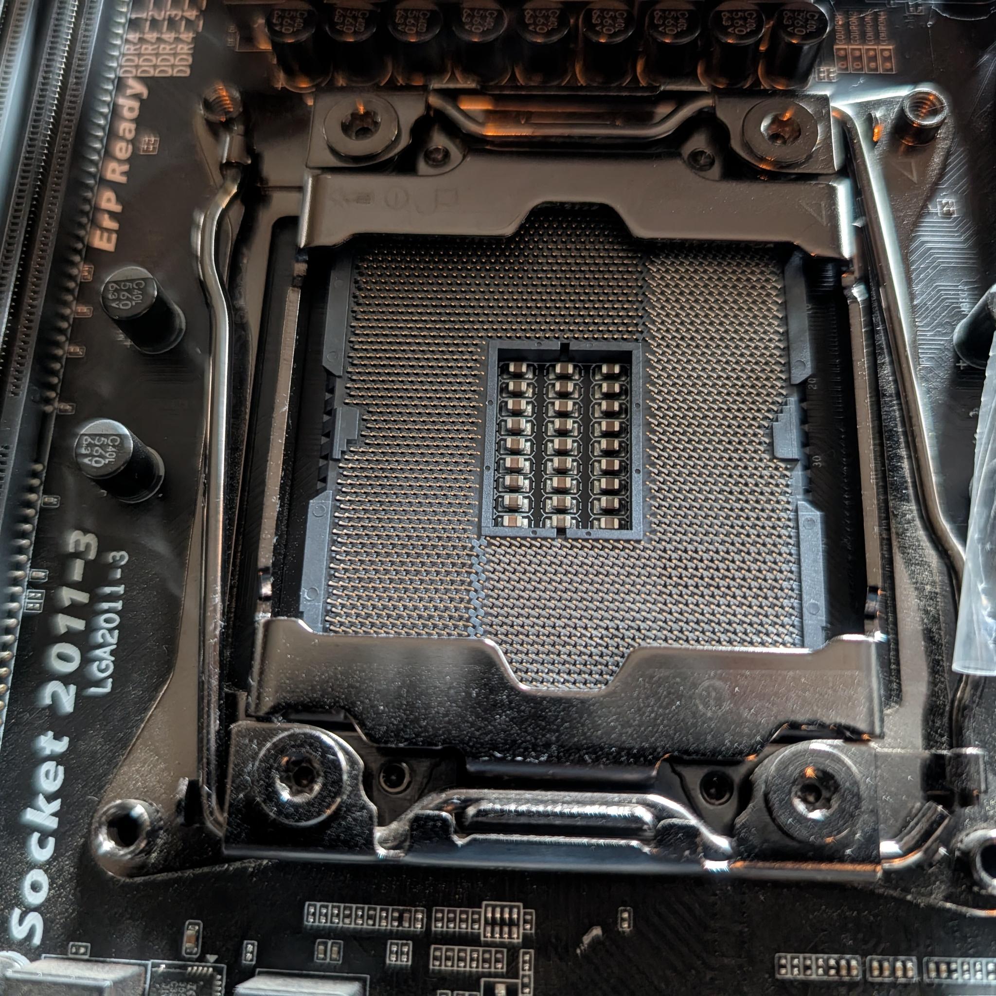 ALMOST FREE: DEFECTIVE X99 Motherboards - ROG RAMPAGE V EDITION 10 and Gigabyte X99-UD4