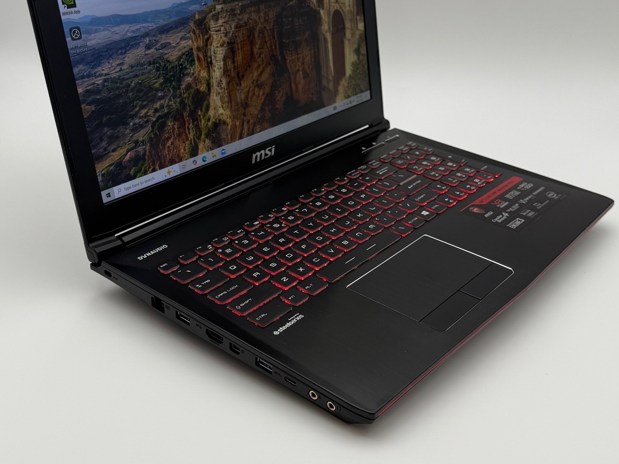 MSI GE62VR Apache PRO Intel i7-6700HQ | 32GB DDR4 | 1TB SSD | NVIDIA GTX 1060