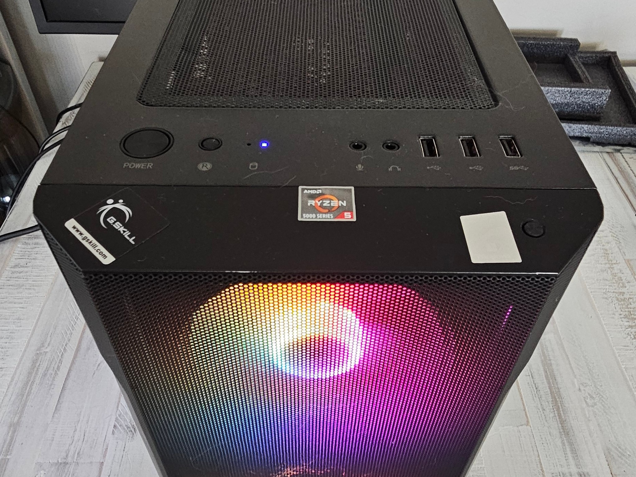 Radeon RX 5700 XT Custom Gaming PC - Ryzen 5 5600G, 16GB RAM, 512GB NVMe