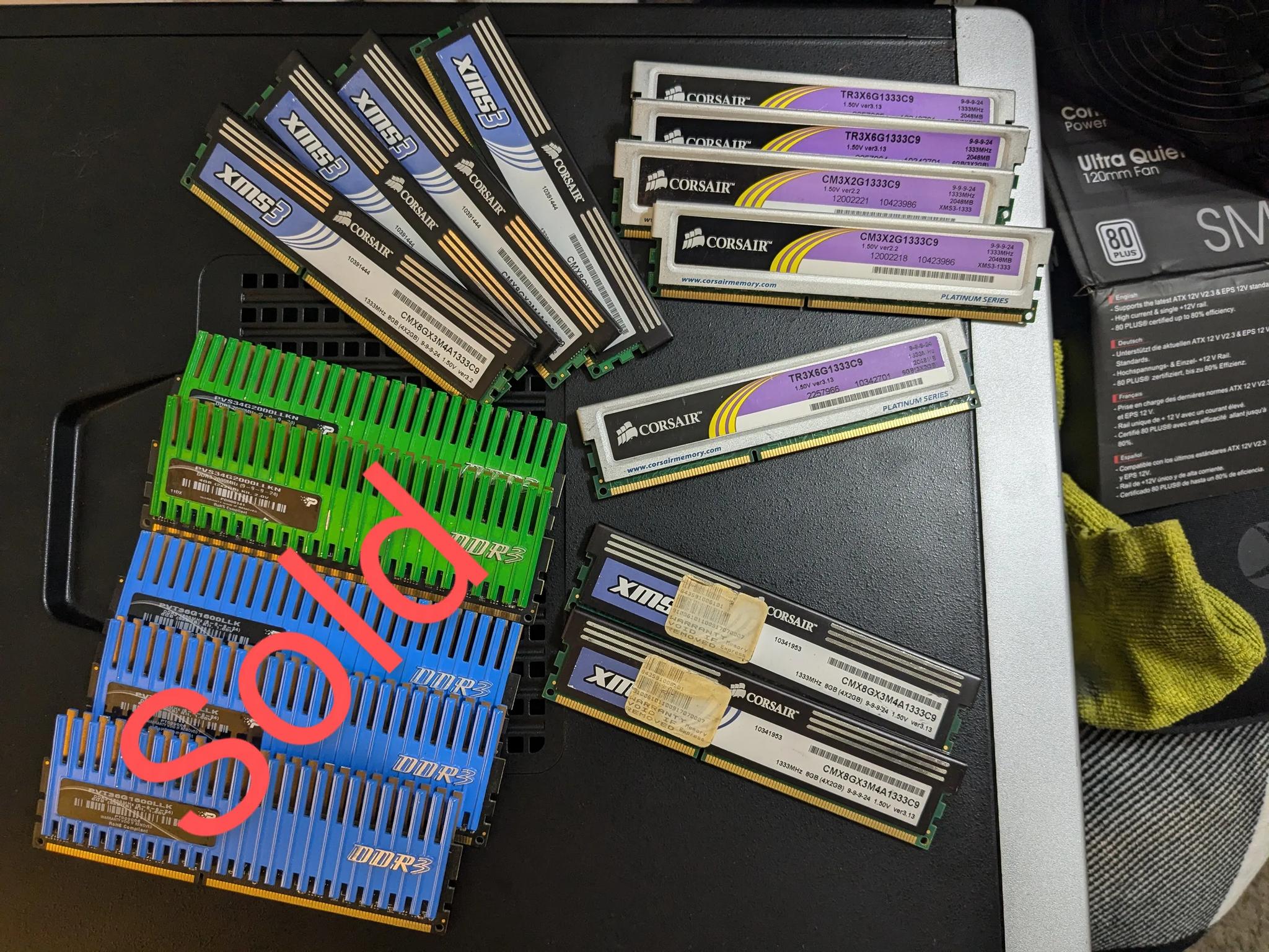 11x 2GB (22GB Total) DDR3 lot, Corsair 1333 MHz, matched sets