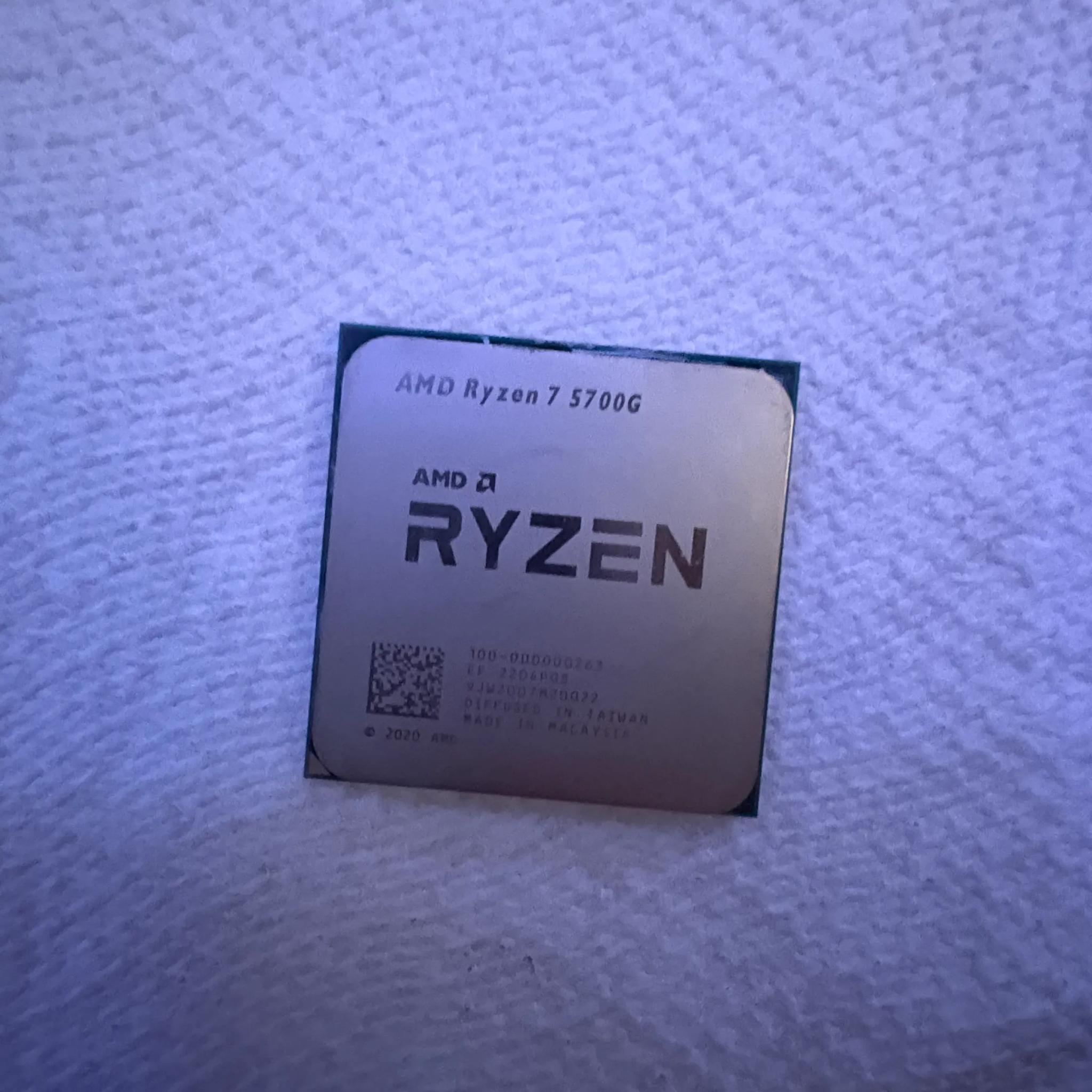 AMD RYZEN 7 5700G W/ RADEON GRAPHICS - 8 cores **SEE DESCRIPTION