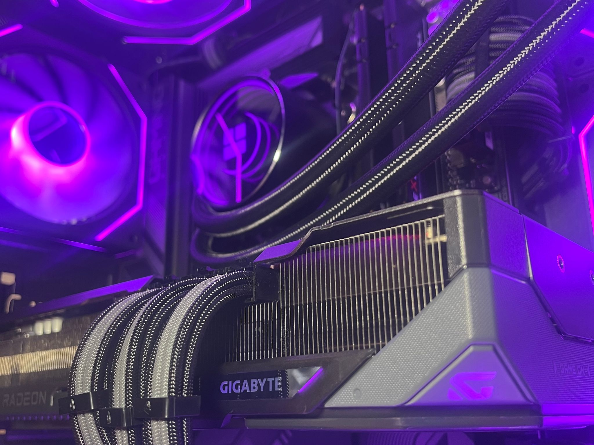RX 9070 XT | Ryzen 7 7700X | 32GB RAM | GAMING PC