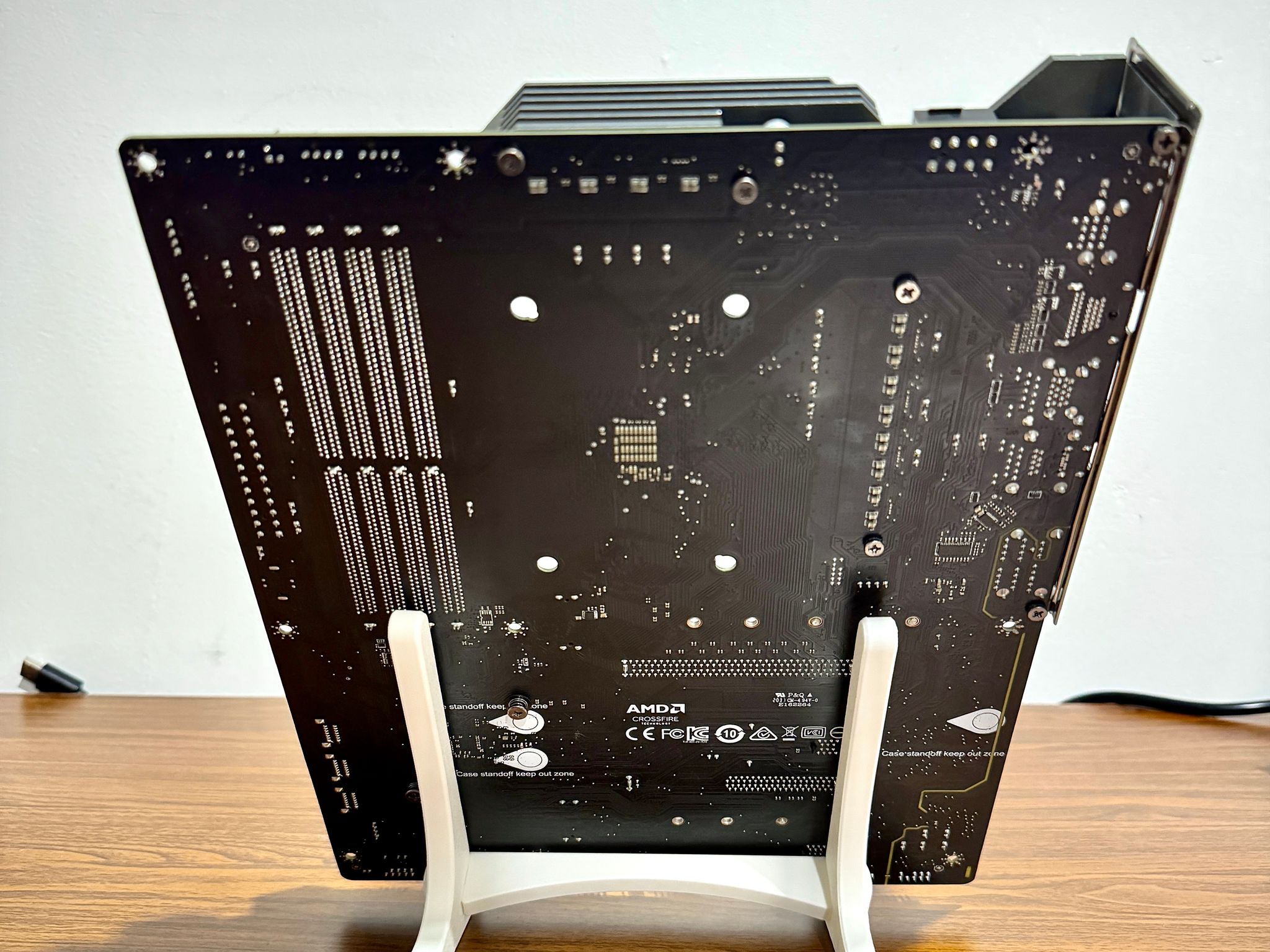 MSI MAG B550 TOMAHAWK ATX AM4 Motherboard