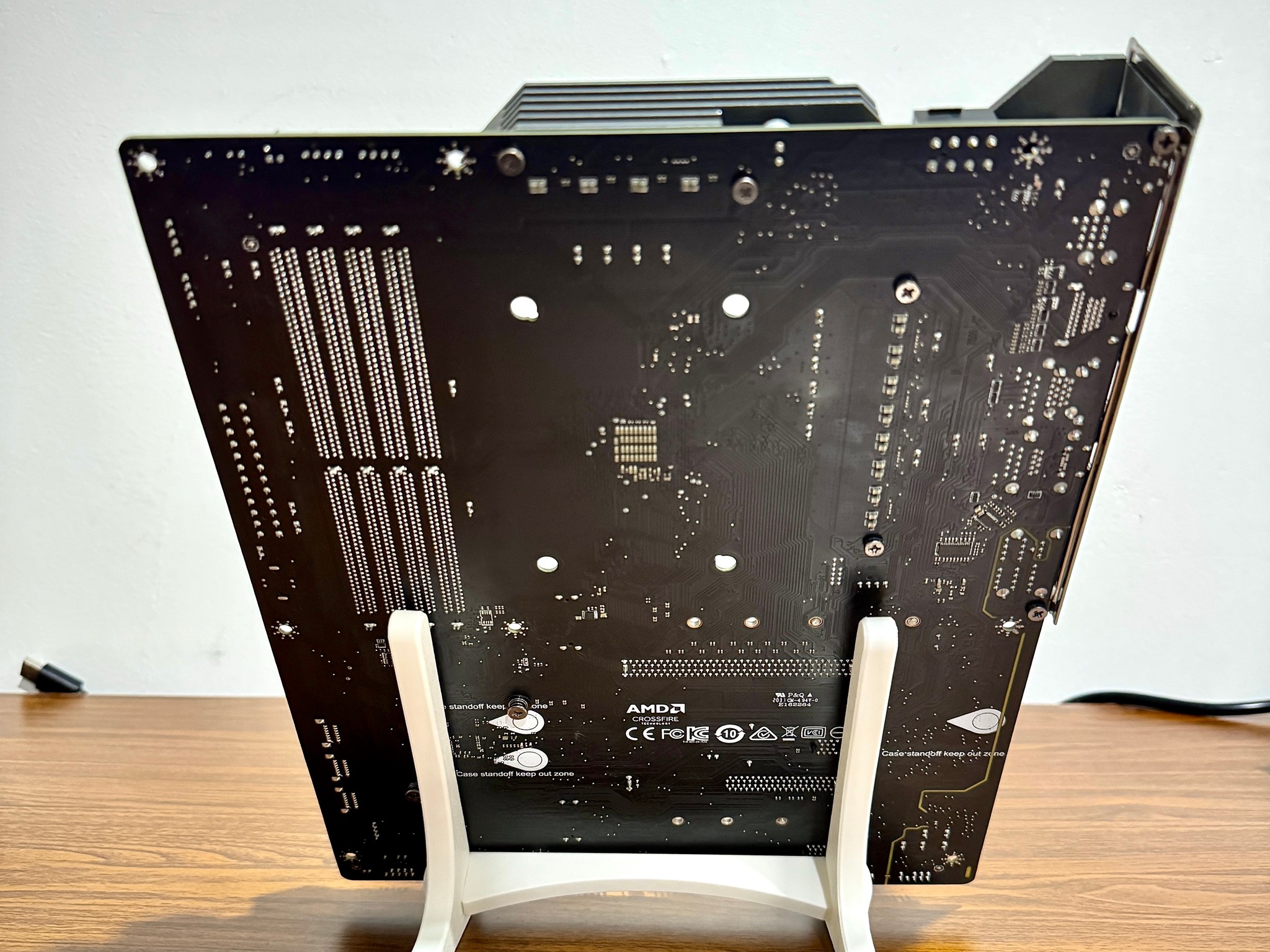 MSI MAG B550 TOMAHAWK ATX AM4 Motherboard