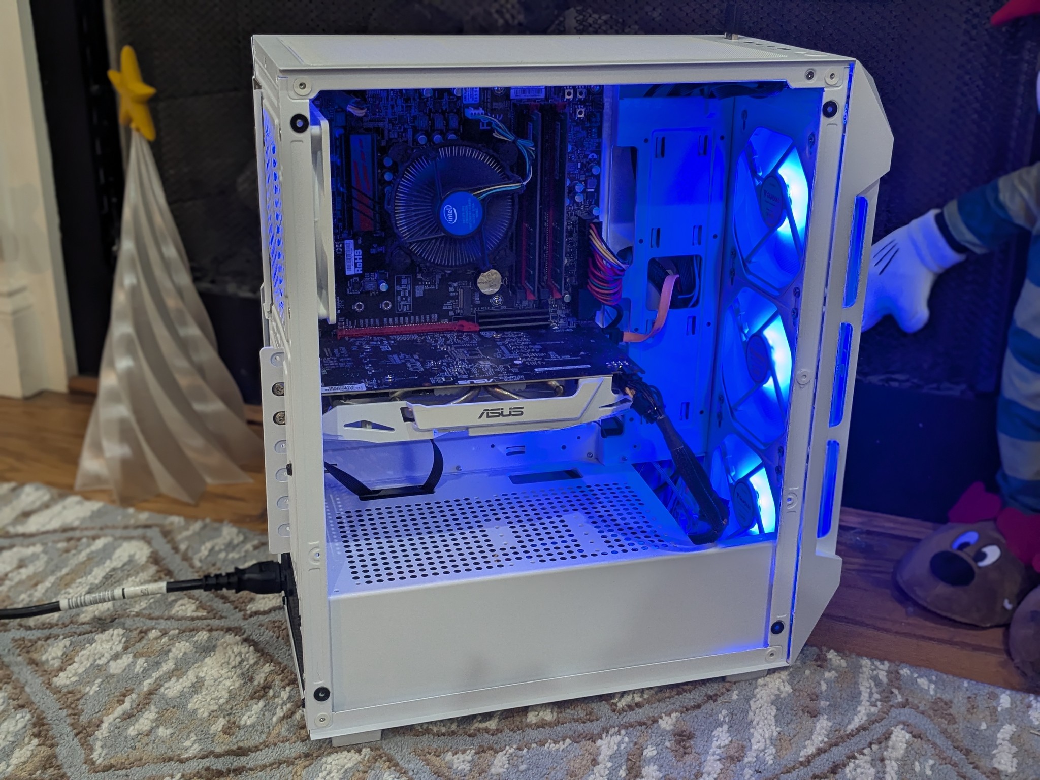 120 FPS Fortnite | 180 Day Warranty | i5-6500, 16GB RAM, 500GB SSD, GTX 1060 6GB, RGB, Wifi, Win11