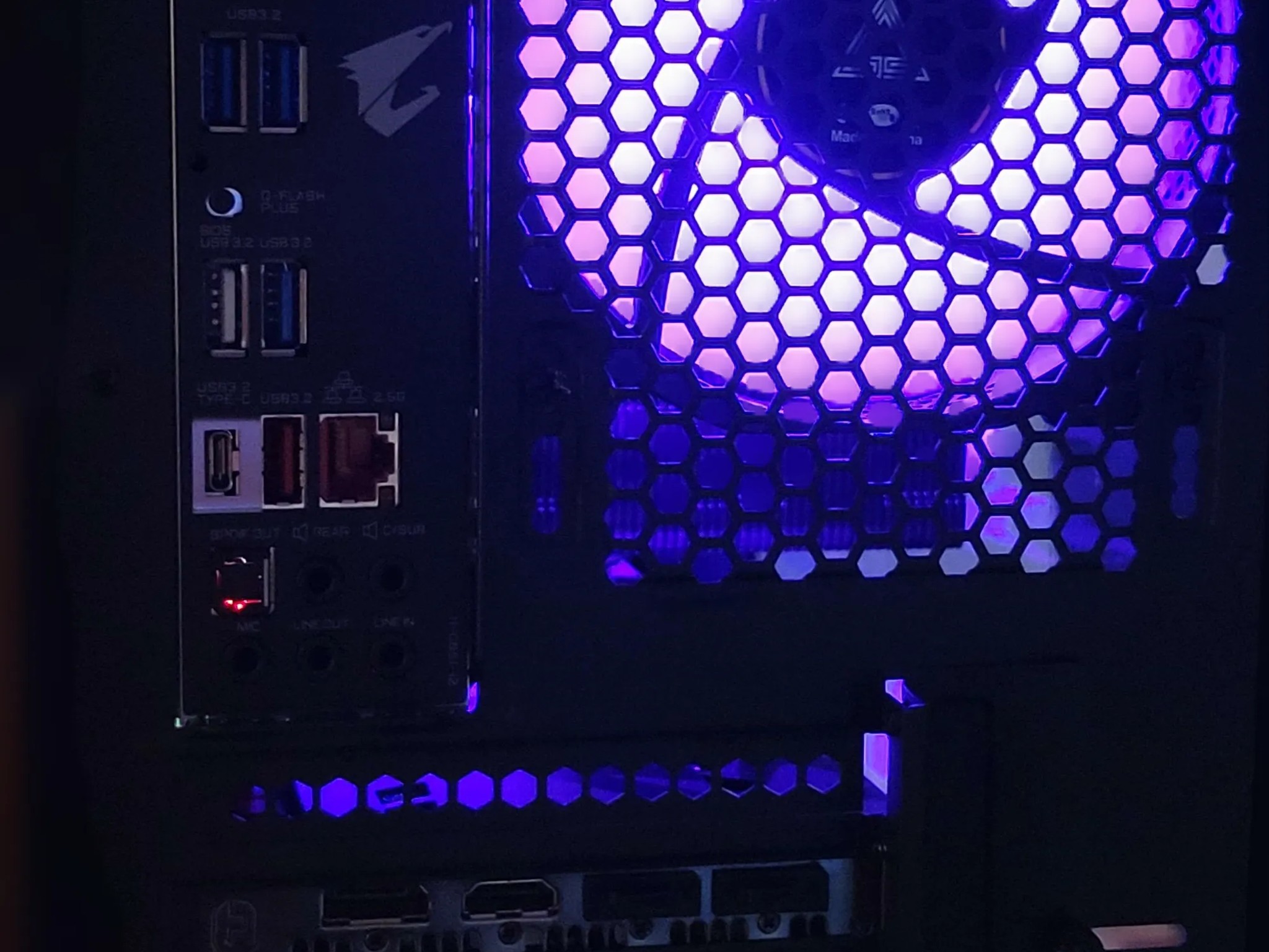 Price Drop! Great 1440P gaming PC. 5600X3D/ 6700XT 12GB/ 1TB SSD/ 32GB RAM / Wifi+BT/ WIN10 Pro