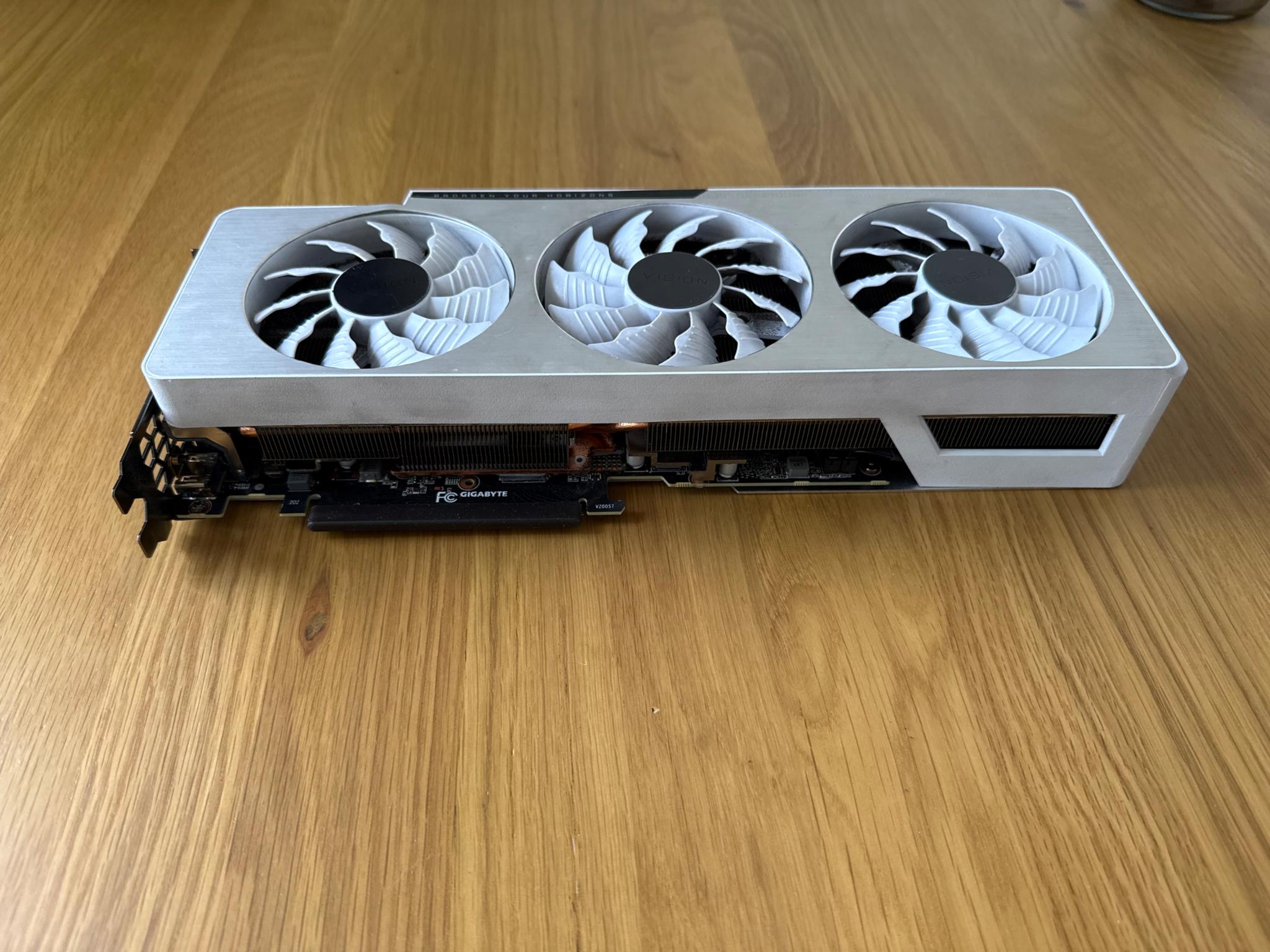 Gigabyte RTX 3080 Vision White with Original Packaging