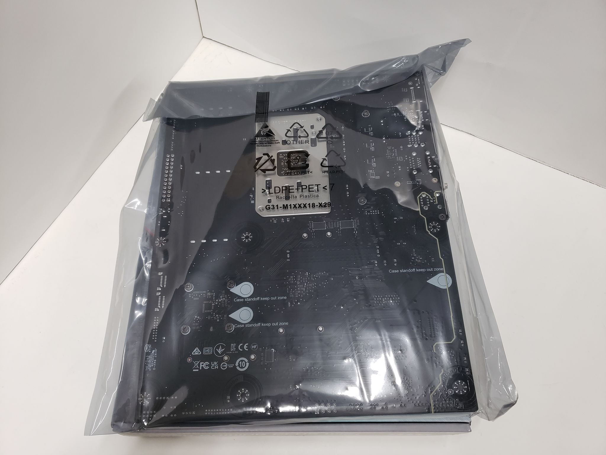 Mobo/RAM combo sale! MSI B850 + 16GB DDR5 CL38 (2x 8GB)