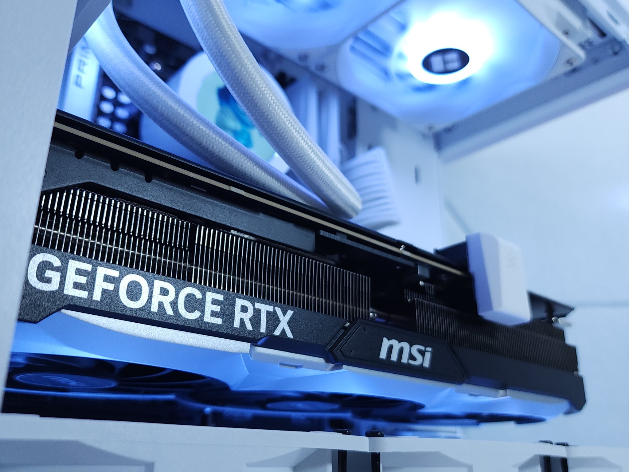 🤍RTX 4080 SUPER ● Ryzen 7 7800X3D ● 32GB 6000MHz ● 2TB NVMe Gen 4 ● 1440/4K Gaming Computer