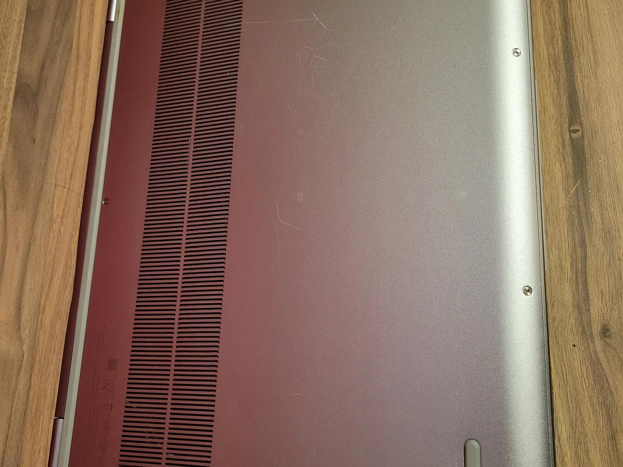 Lenovo Yoga 7i Touch Screen Laptop - 12th Gen Evo i7 - 16" 2k - Model 16IAP7