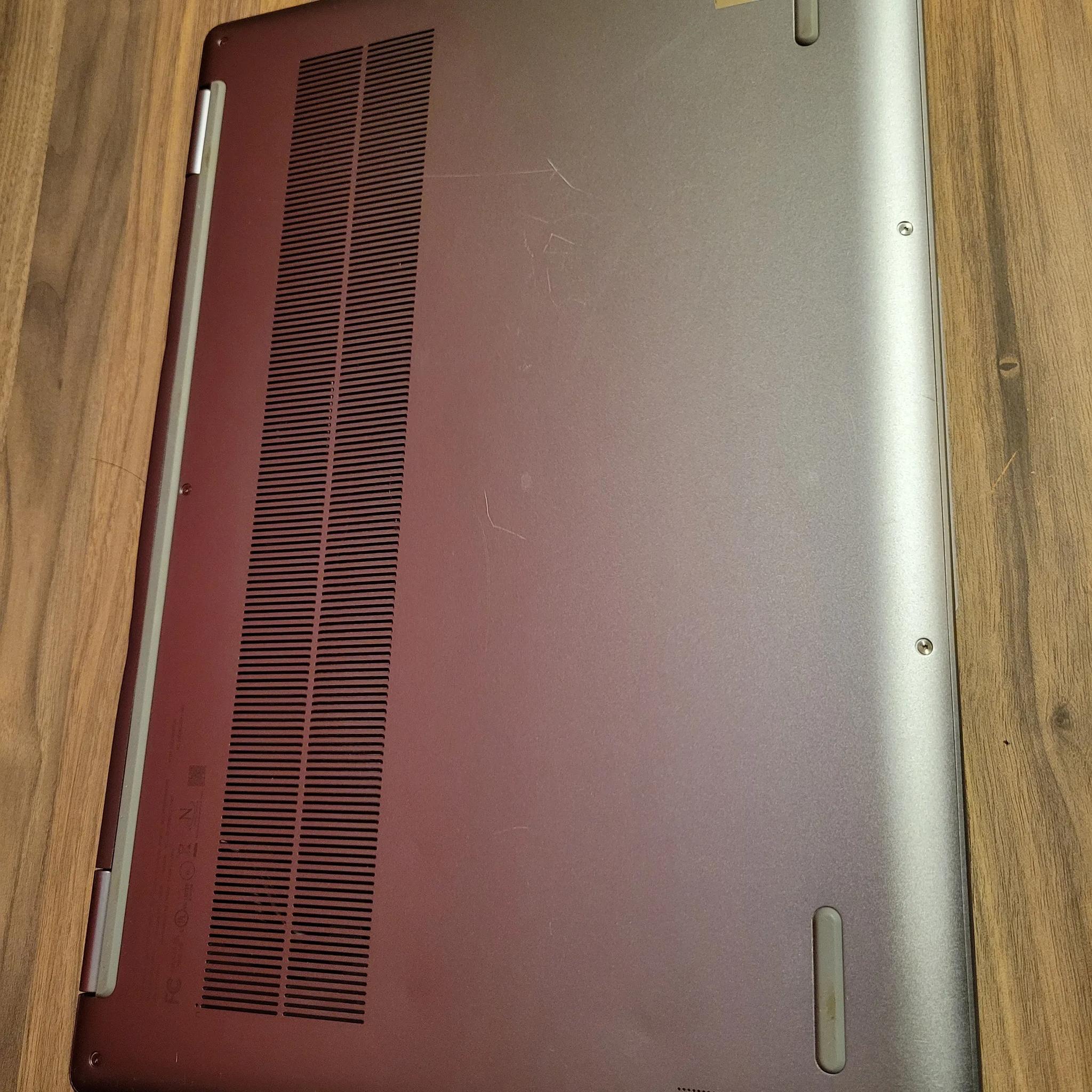 Lenovo Yoga 7i Touch Screen Laptop - 12th Gen Evo i7 - 16" 2k - Model 16IAP7