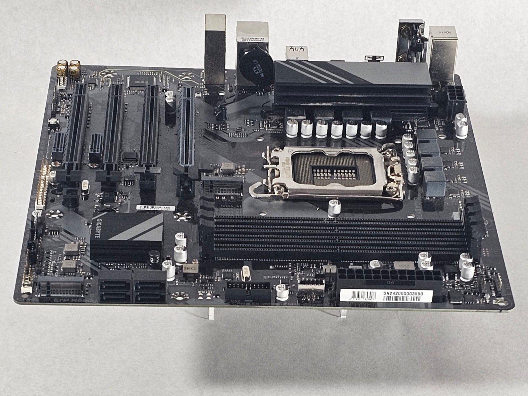 Gigabyte B760 LGA1700 ATX Motherboard DDR5 - Intel LGA1700
