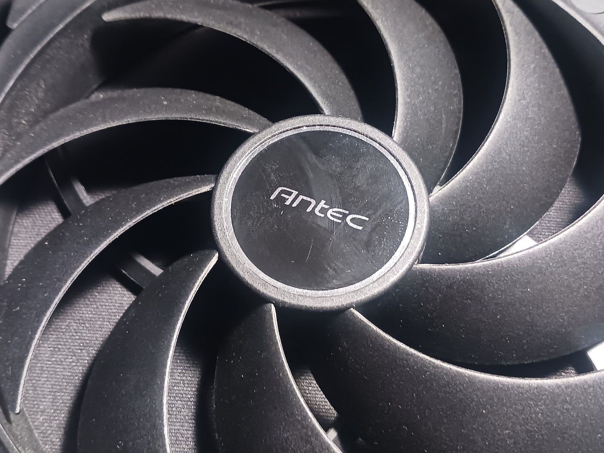 3-Pack Antec Tranquil TQ140 140mm PWM Case Fans 1500RPM 4-Pin Black