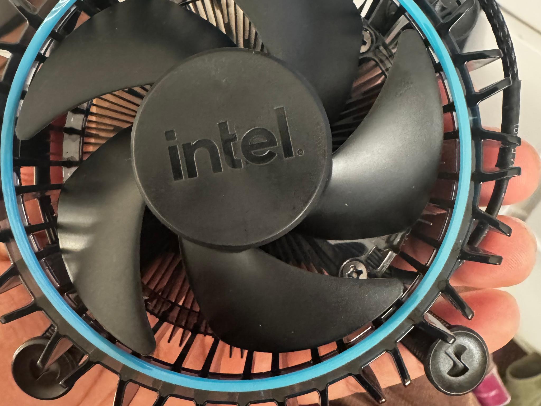 Intel Core i3-12100