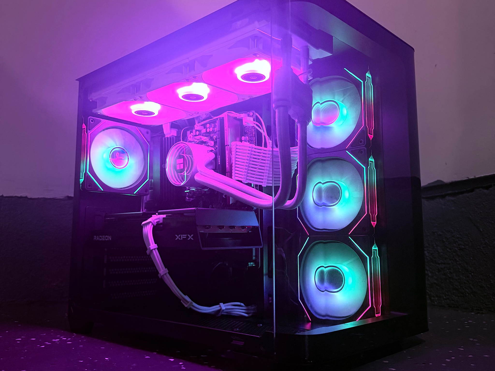 🔵"Void Aurora"⚫️| 1440p Gaming | Ryzen 5 7500X3D | RX 9060 XT |322GB DDR5 | 2.5TB Storage