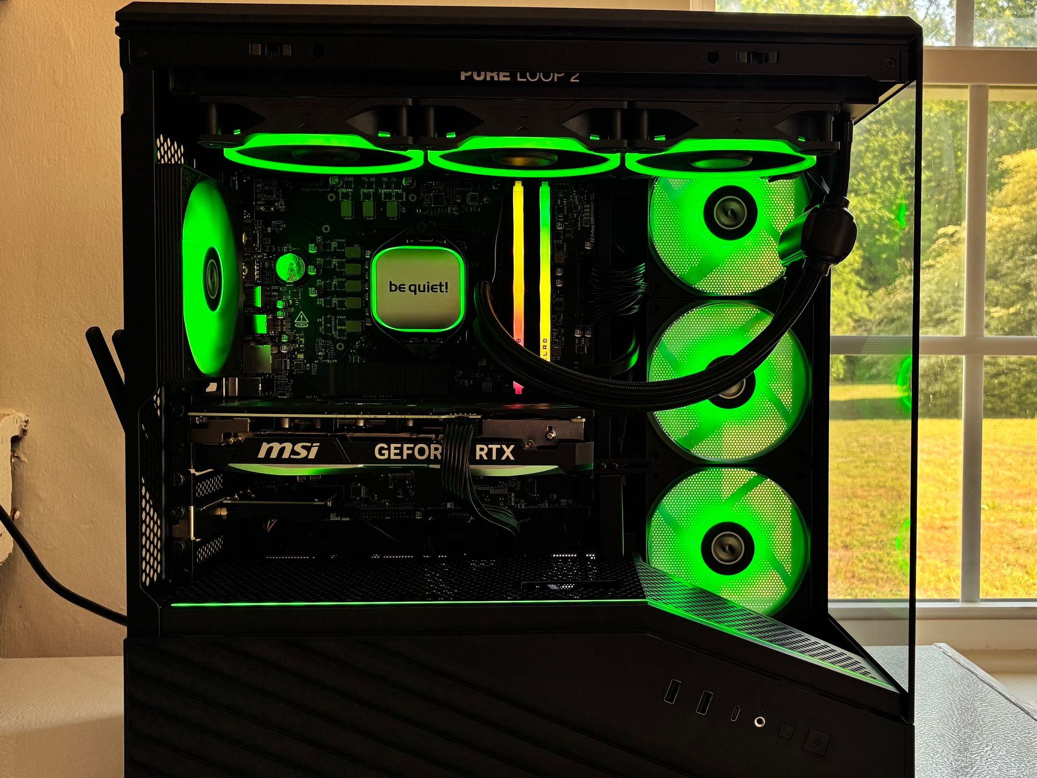 4070 Super | 14600K | 32GB RAM | 750W Power Supply | 1TB SSD | 360mm AIO | Gaming PC
