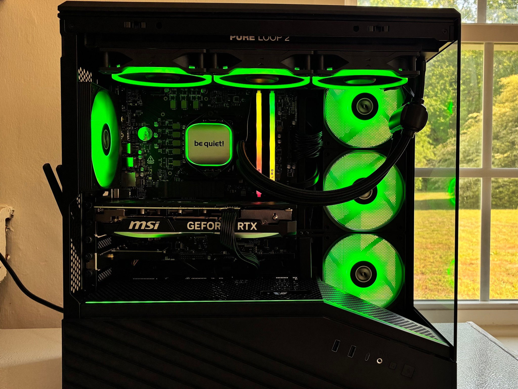 4070 Super | 14600K | 32GB RAM | 750W Power Supply | 1TB SSD | 360mm AIO | Gaming PC