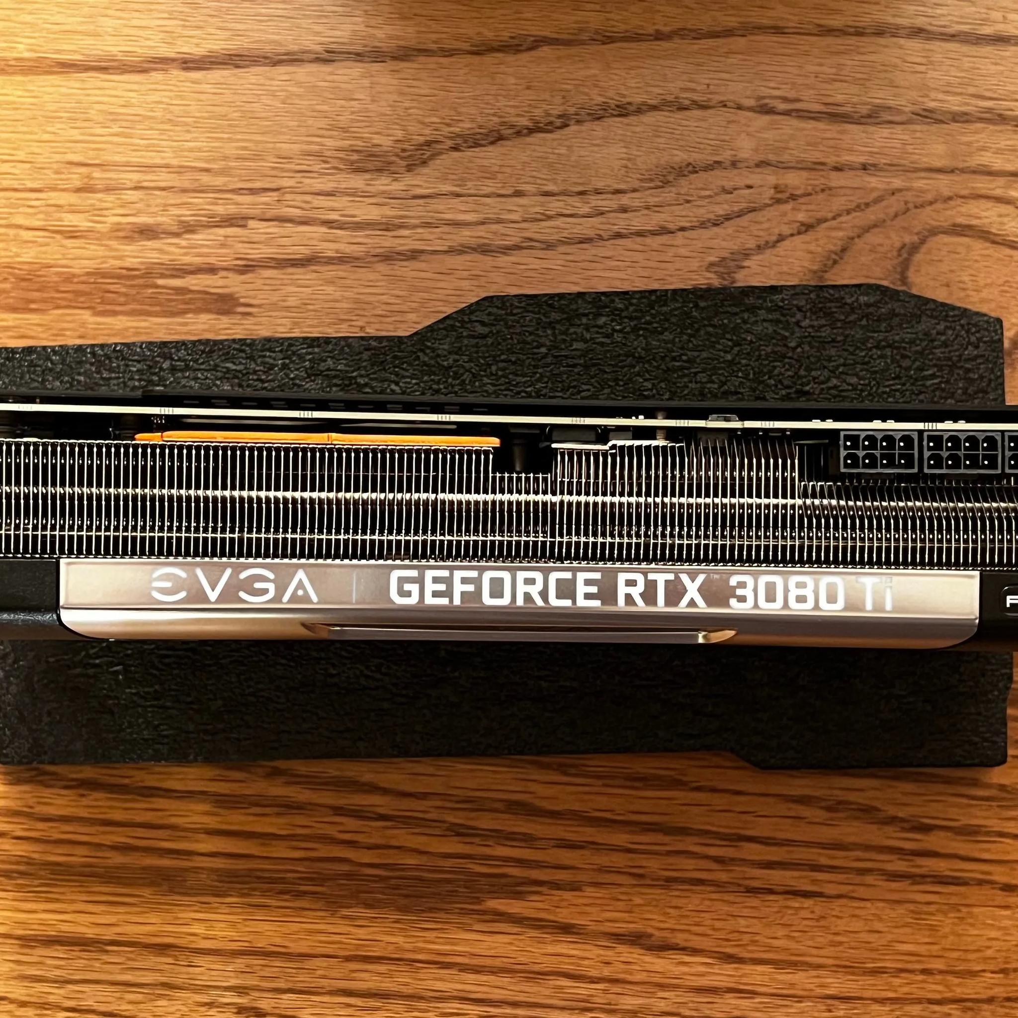 EVGA GeForce RTX 3080 Ti FTW3 Ultra - Excellent Condition, 22+ Months of Warranty Left