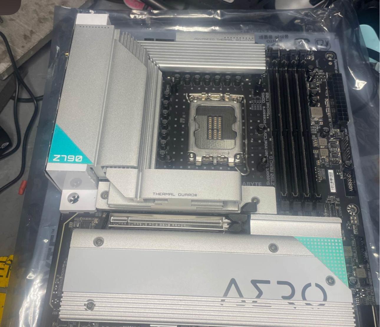 Gigabyte Z790 AERO G
