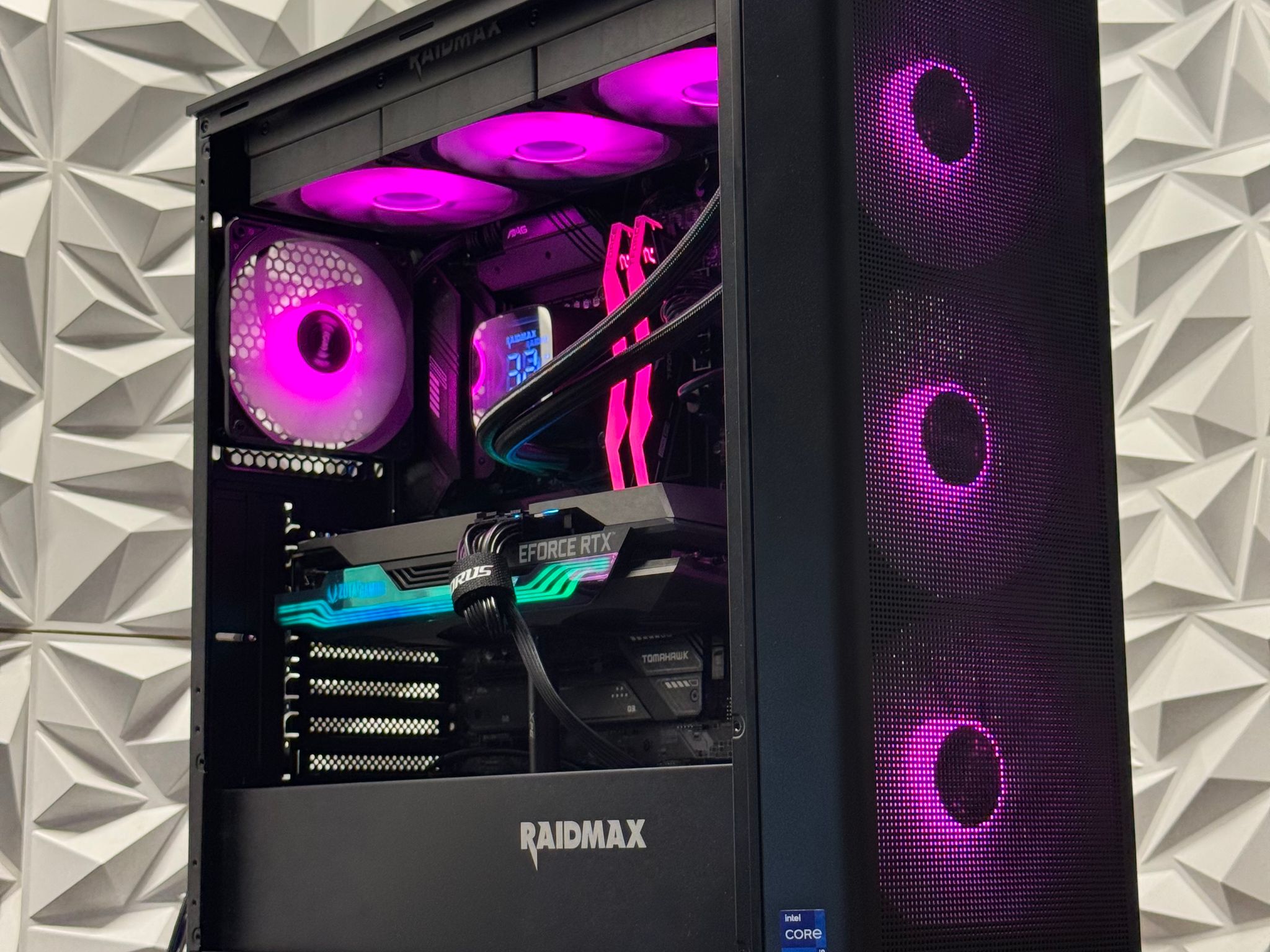 Rtx 3080, i9-12900K, 16GB DDR5 Ram, 1TB Samsung SSD, Liquid Cooled, arc raiders, Fortnite...