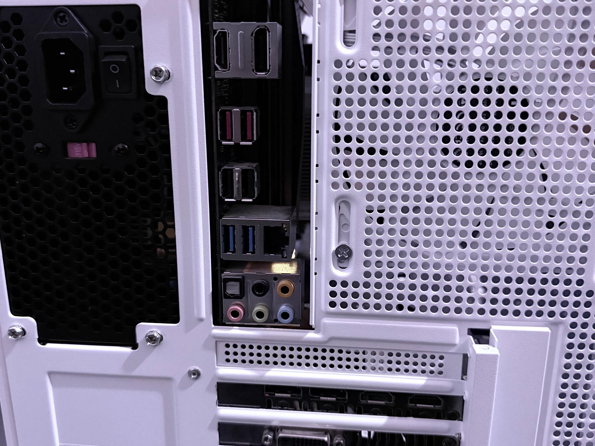 🌸"Frostwood"🌈 | 1080p Gaming | GTX 1070 Ti 8GB | Ryzen 7 1700 | 16GB Ram | 1.12TB Storage