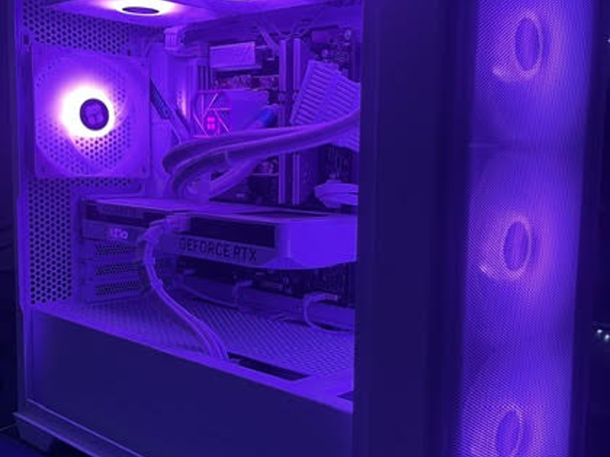 1080p/1440p ALL WHITE CUSTOM GAMING PC