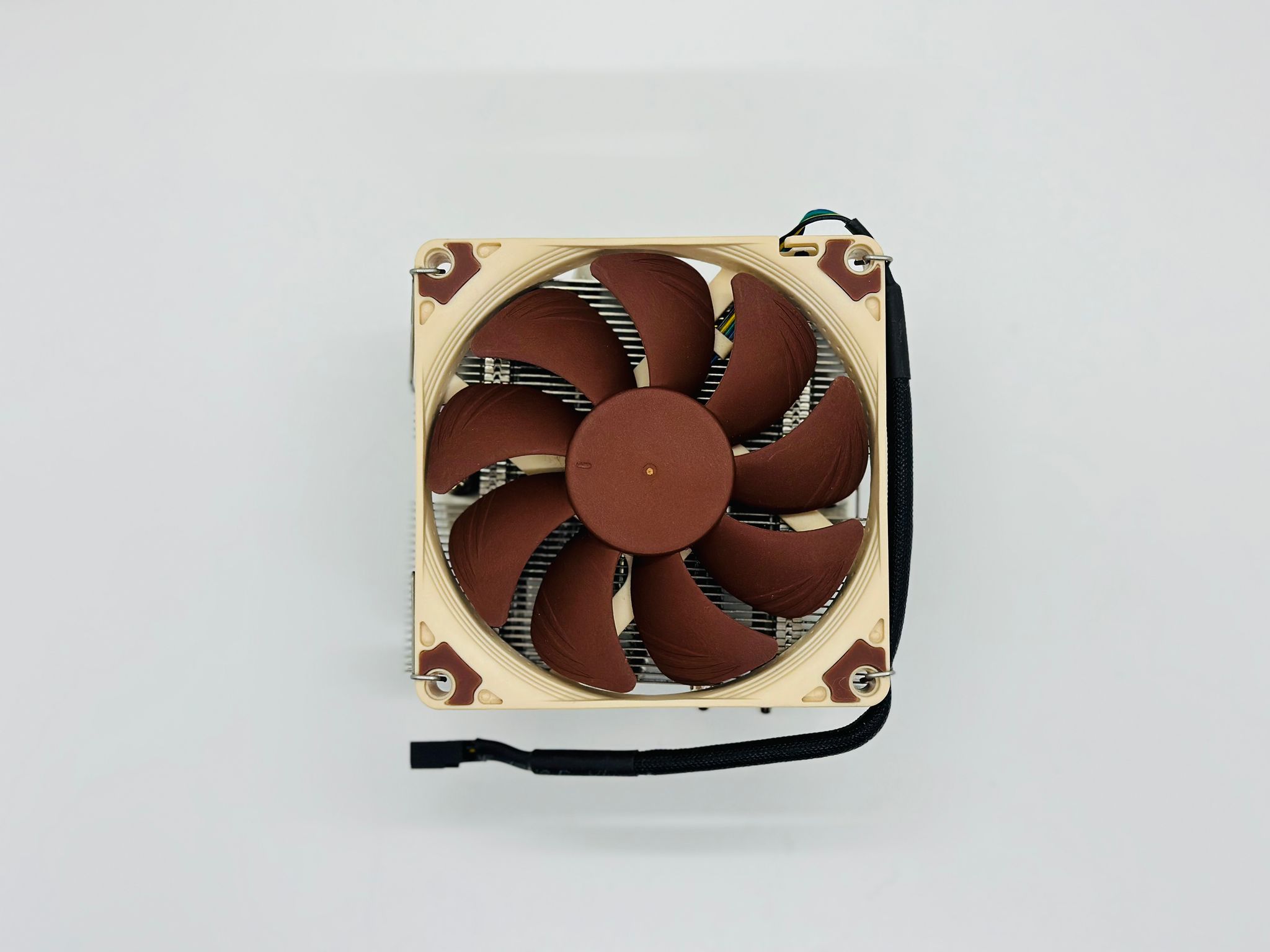 Noctua NH-L9x65 L-TYPE LOW-PROFILE CPU COOLER - Intel and AMD