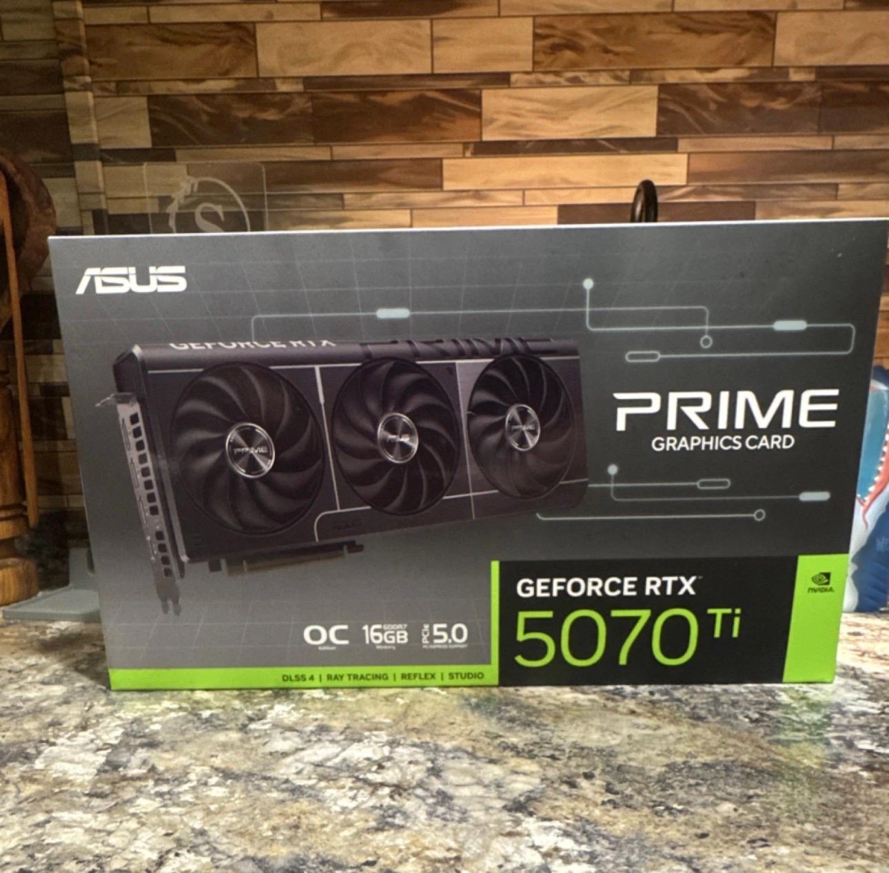 PNY GeForce RTX 5070 Ti OC Triple Fan
