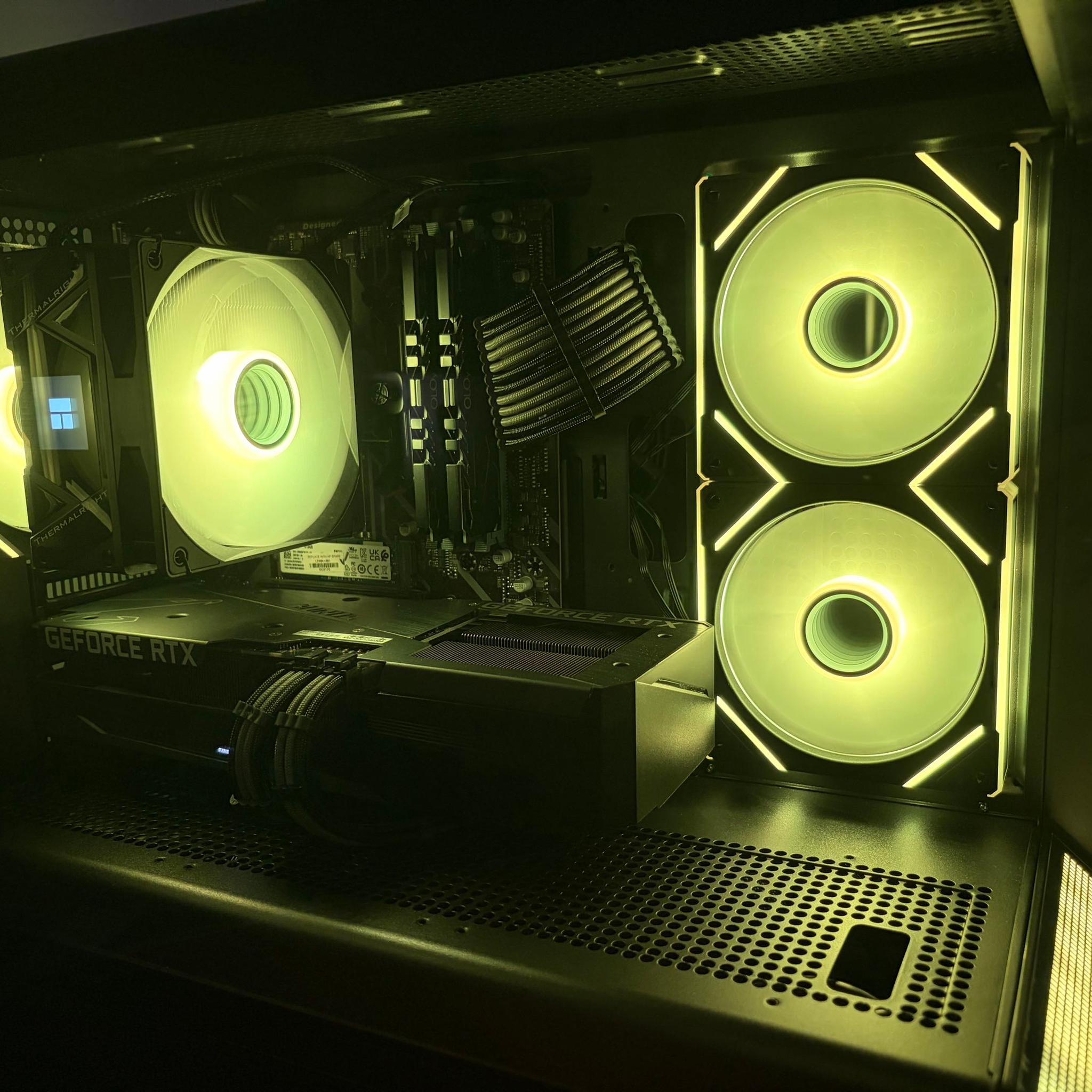 **❄️🔥 AORUS RTX 3060 ELITE 12GB + Ryzen 7 3700X | 16GB OLOy 3000MHz | 2.5TB Blackout Gaming PC 🔥❄️**