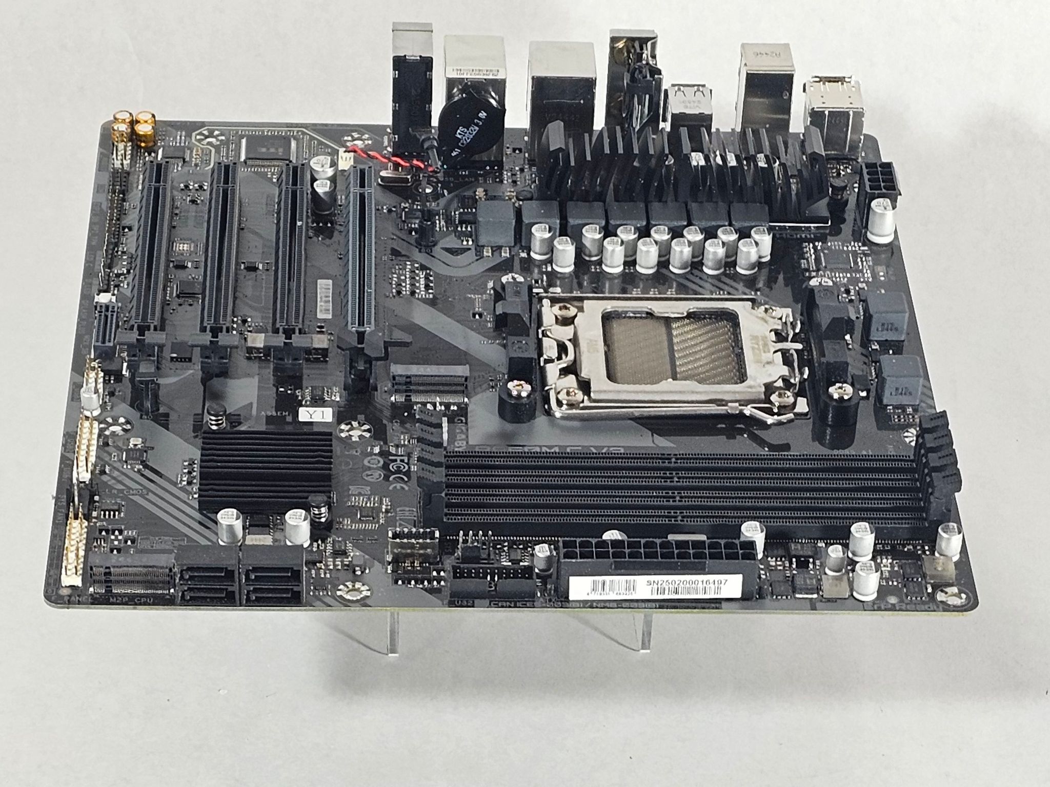Gigabyte B650M C V3 AM5 DDR5 mATX Motherboard